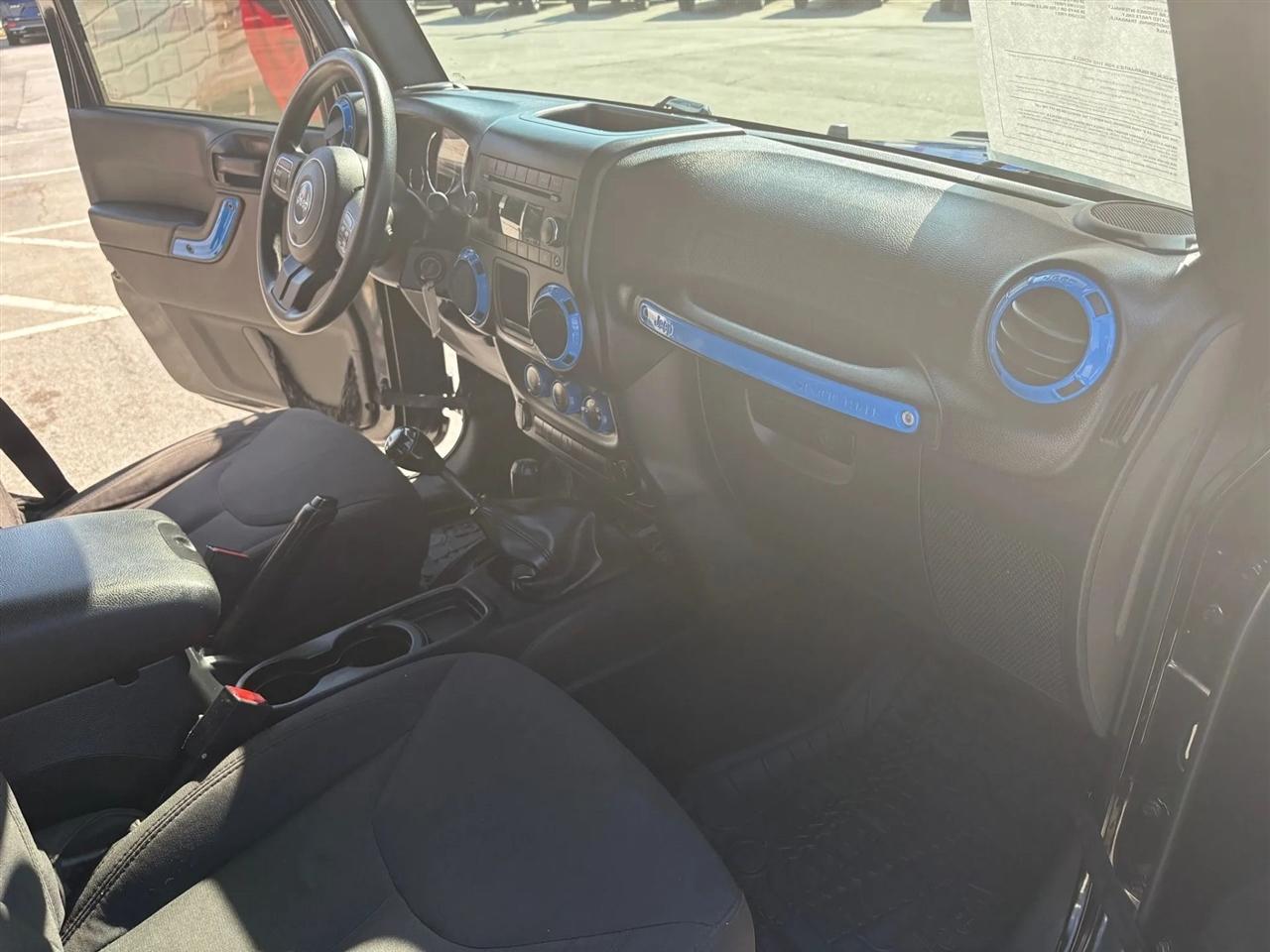 Jeep Wrangler Unlimited Sport 4WD 2015