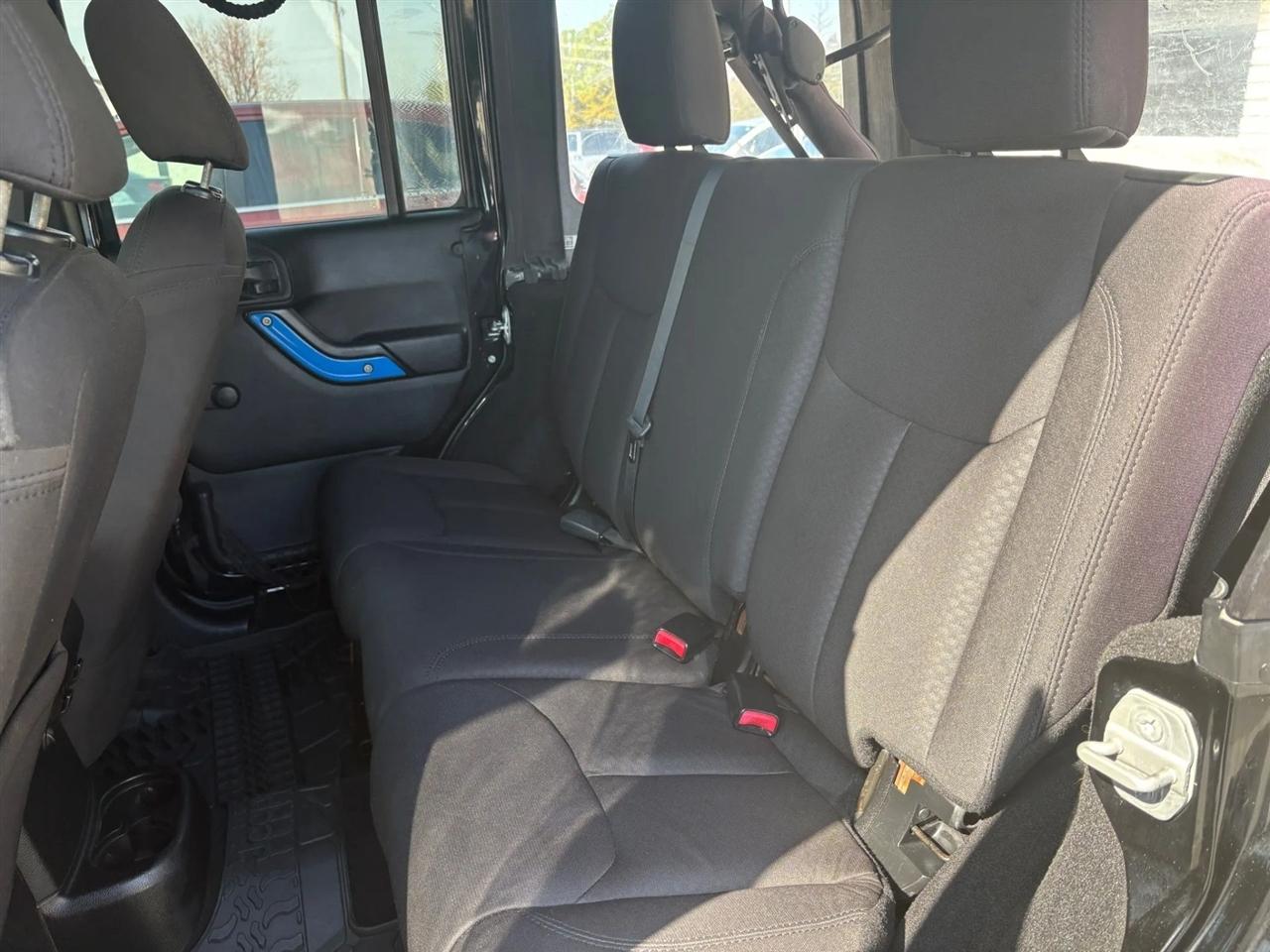 Jeep Wrangler Unlimited Sport 4WD 2015