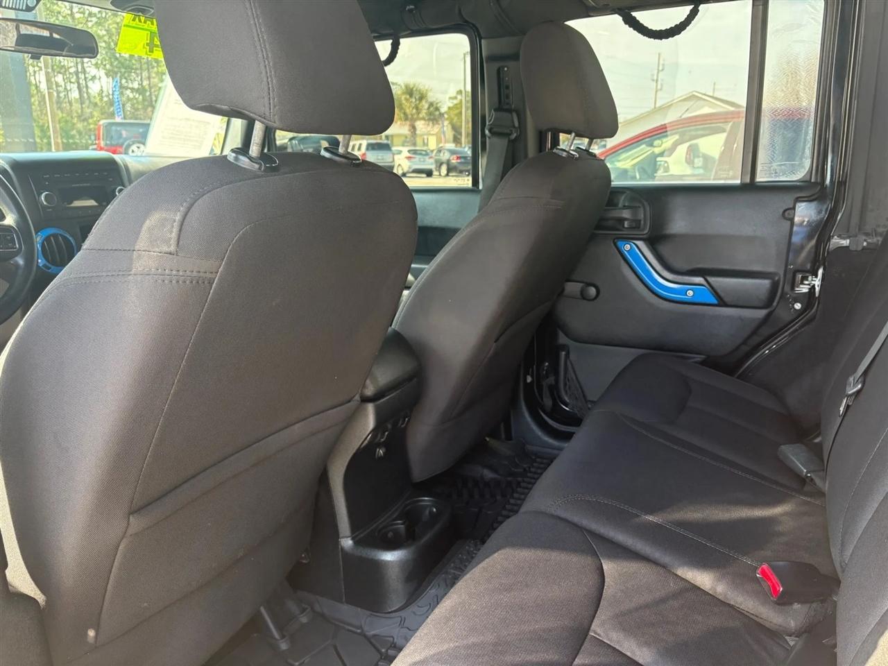 Jeep Wrangler Unlimited Sport 4WD 2015