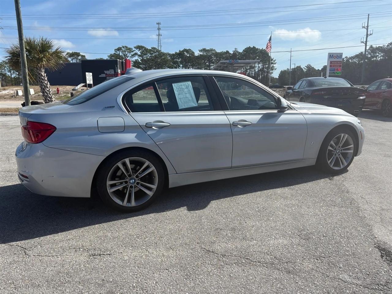 BMW 3-Series 330e iPerformance Sedan 2018