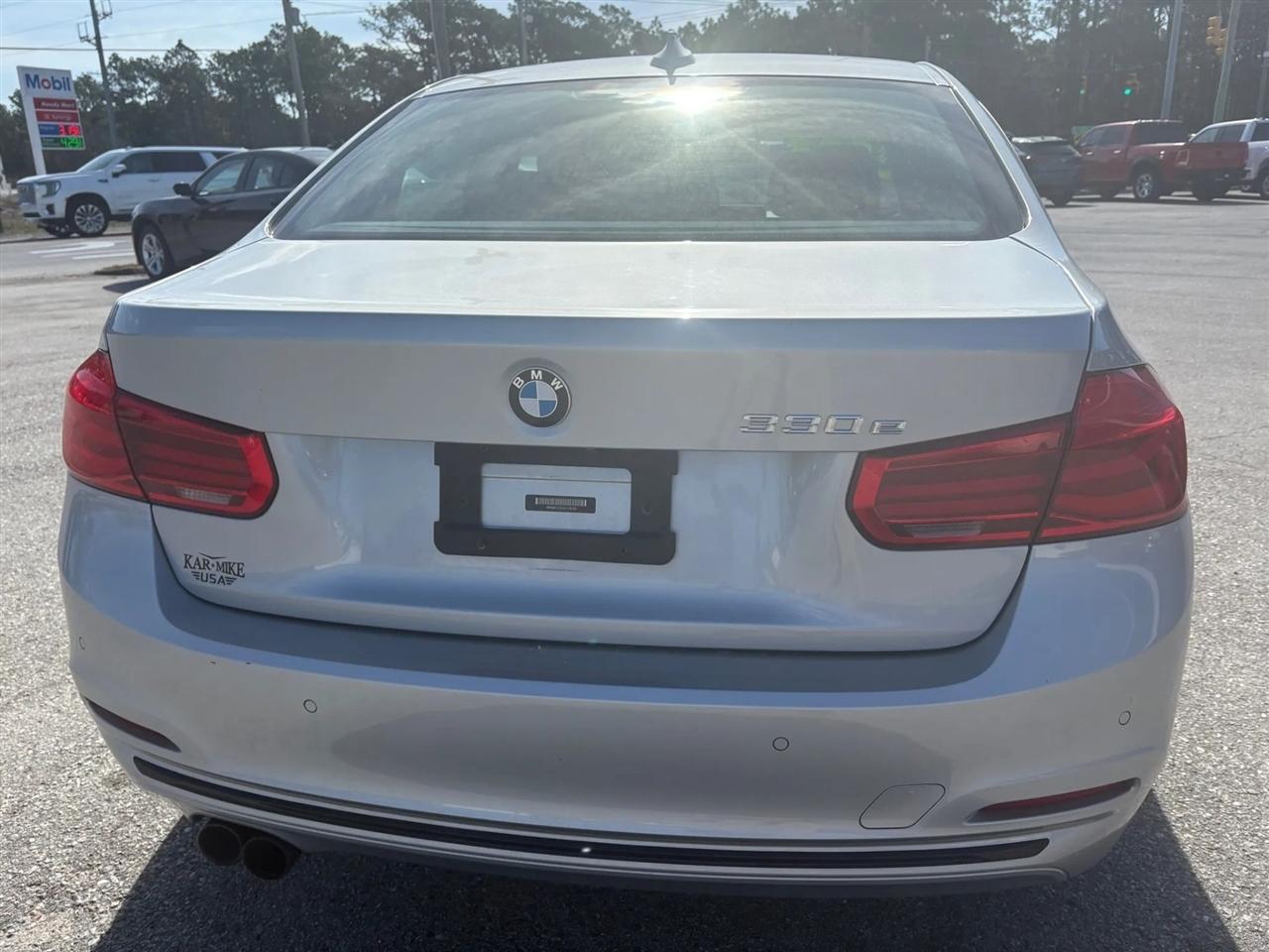 BMW 3-Series 330e iPerformance Sedan 2018