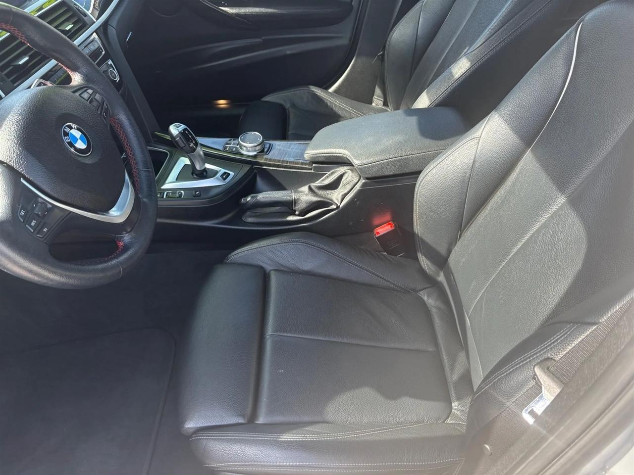 BMW 3-Series 330e iPerformance Sedan 2018