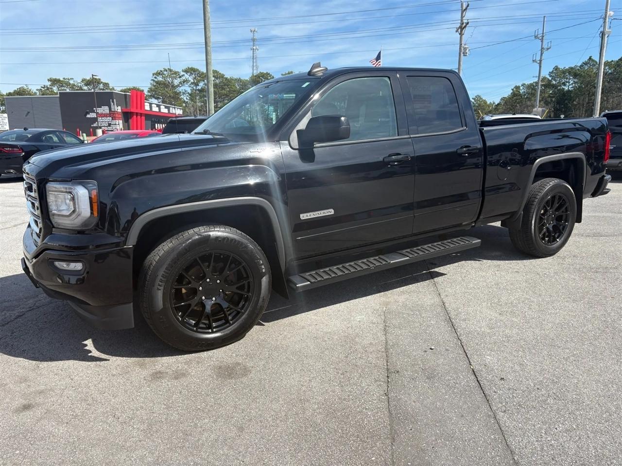 2018 GMC Sierra 1500 Base Double Cab 4WD