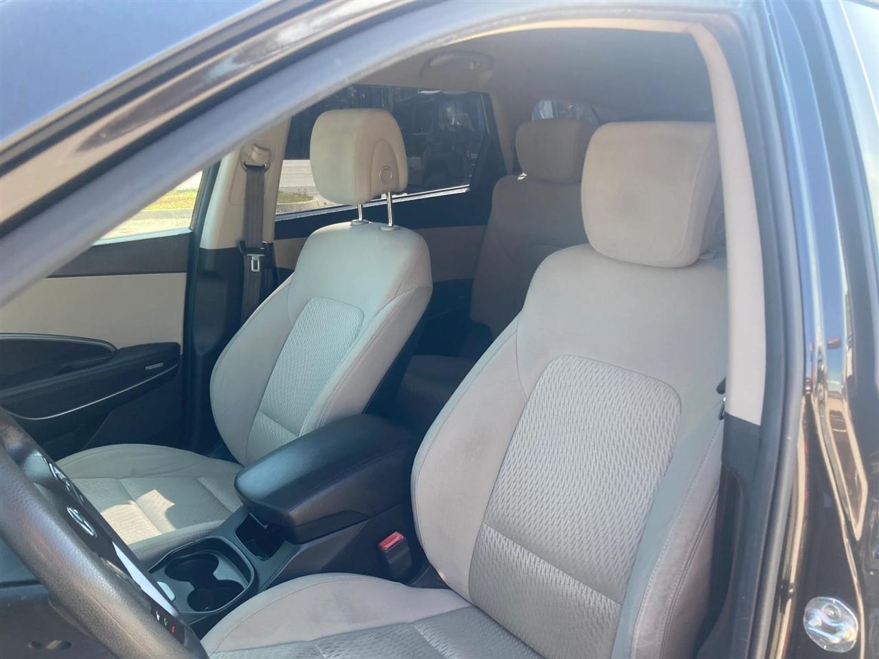 Hyundai Santa Fe SE FWD 2018