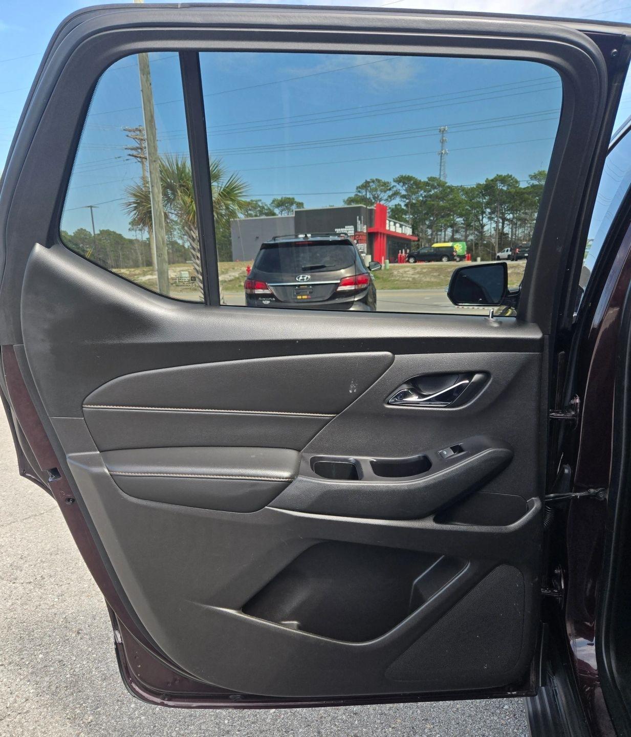 Chevrolet Traverse LT Leather FWD 2019