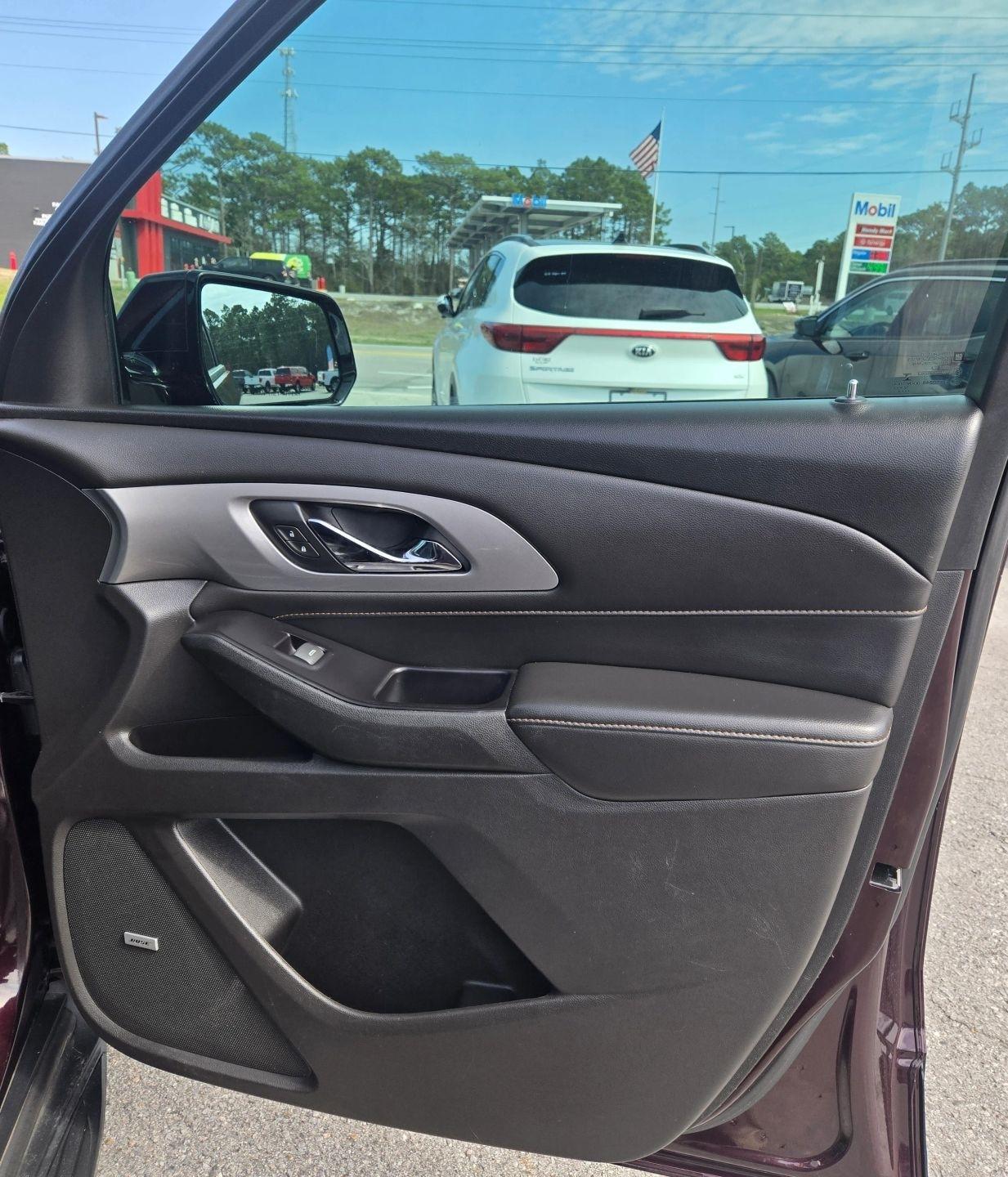 Chevrolet Traverse LT Leather FWD 2019