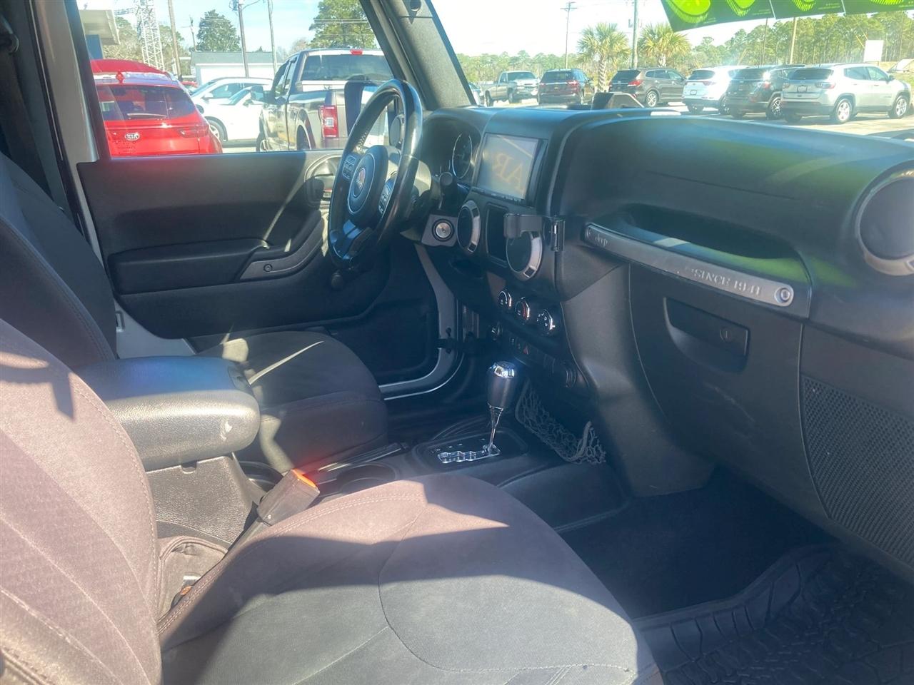 Jeep Wrangler Sport 4WD 2015