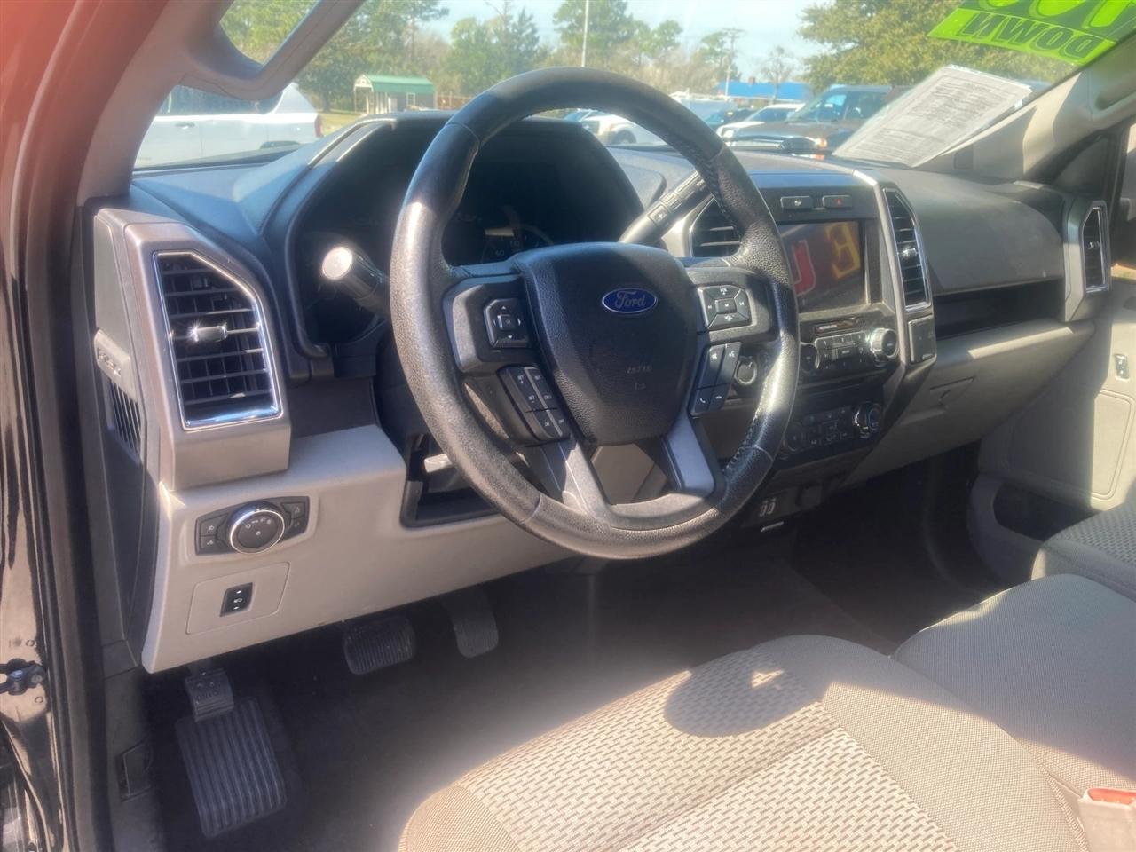 Ford F-150 XLT SuperCrew 5.5-ft. Bed 4WD 2016