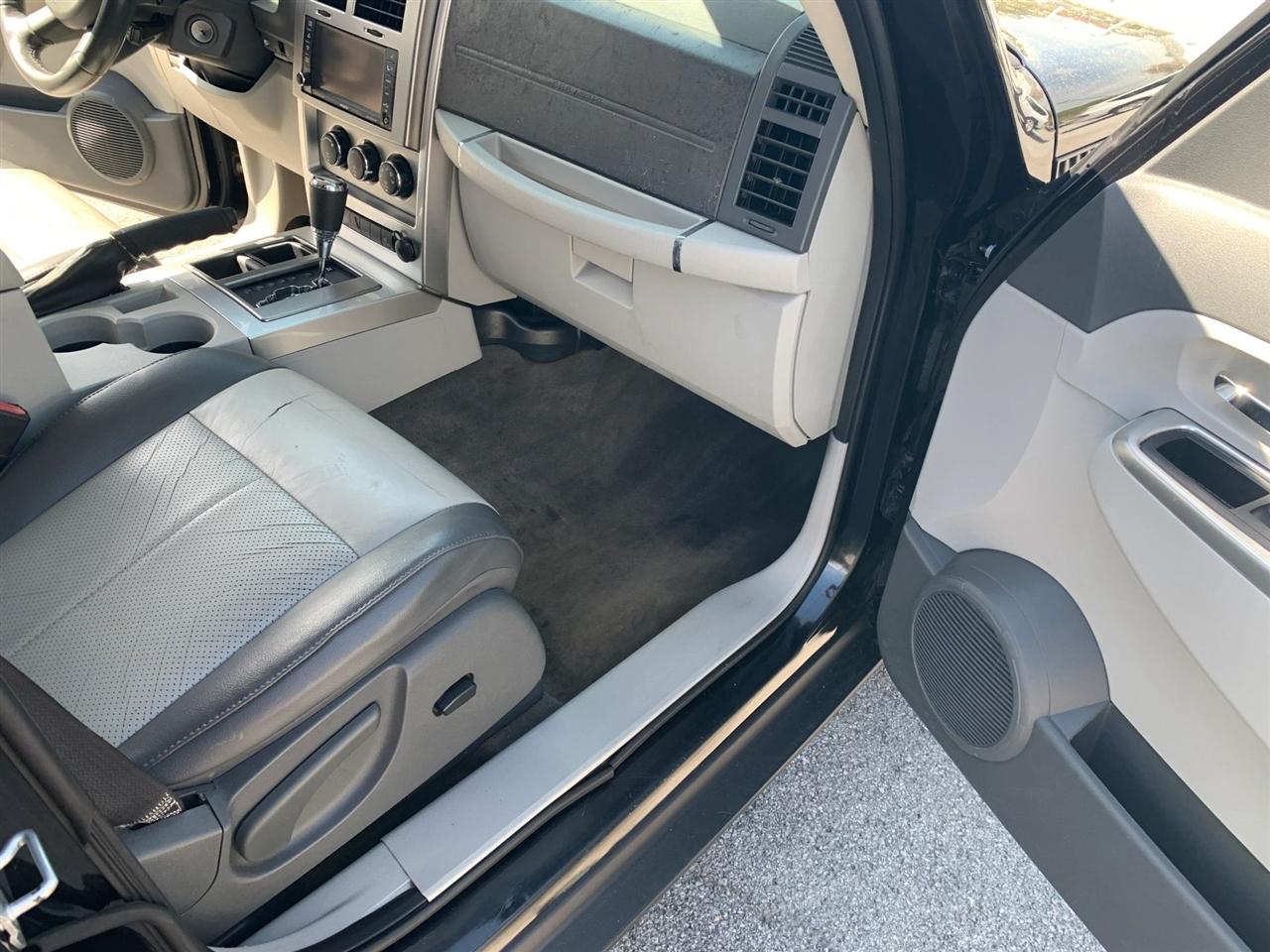 Jeep Liberty Limited 2WD 2008