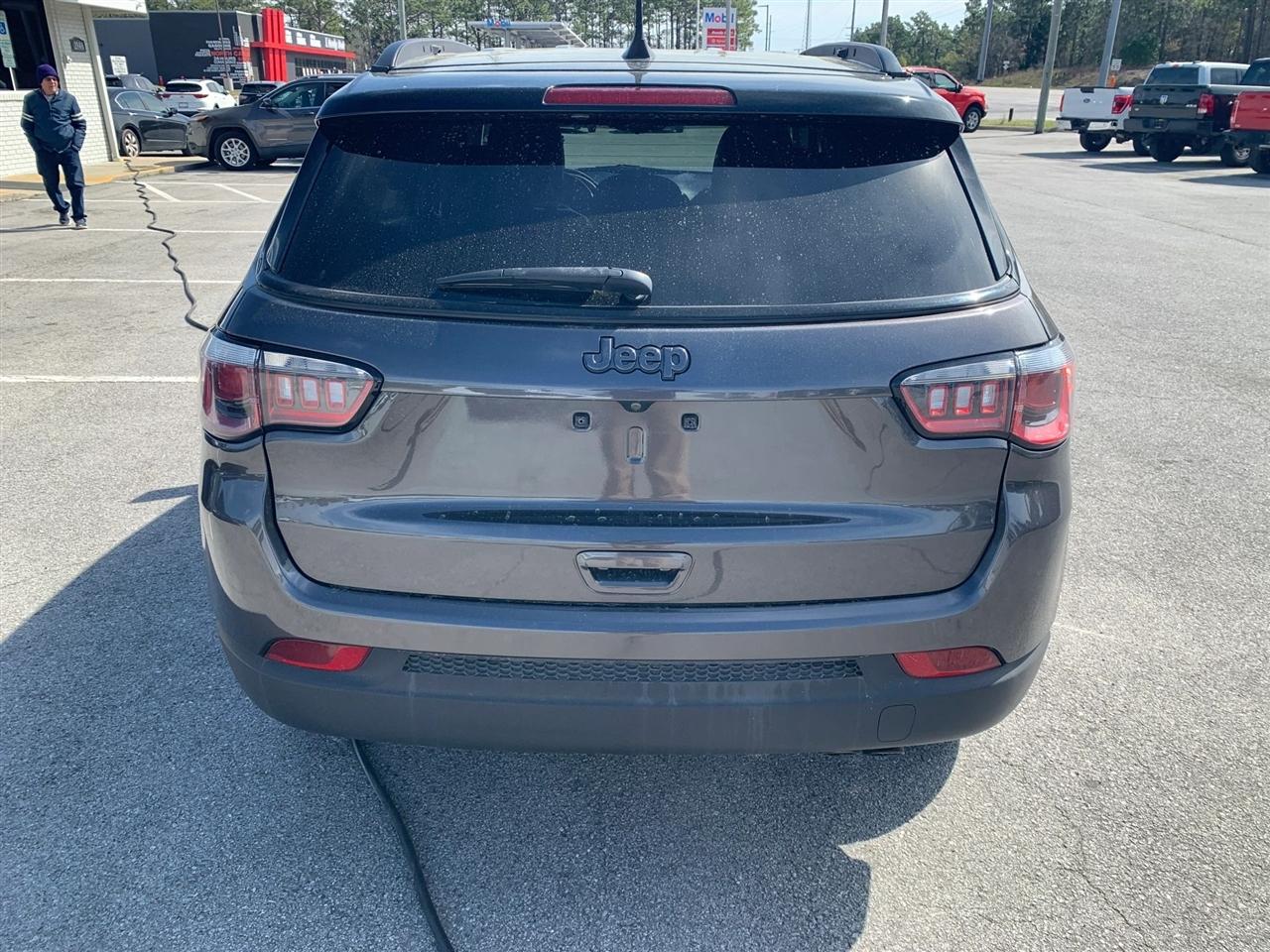 Jeep Compass Latitude FWD 2019