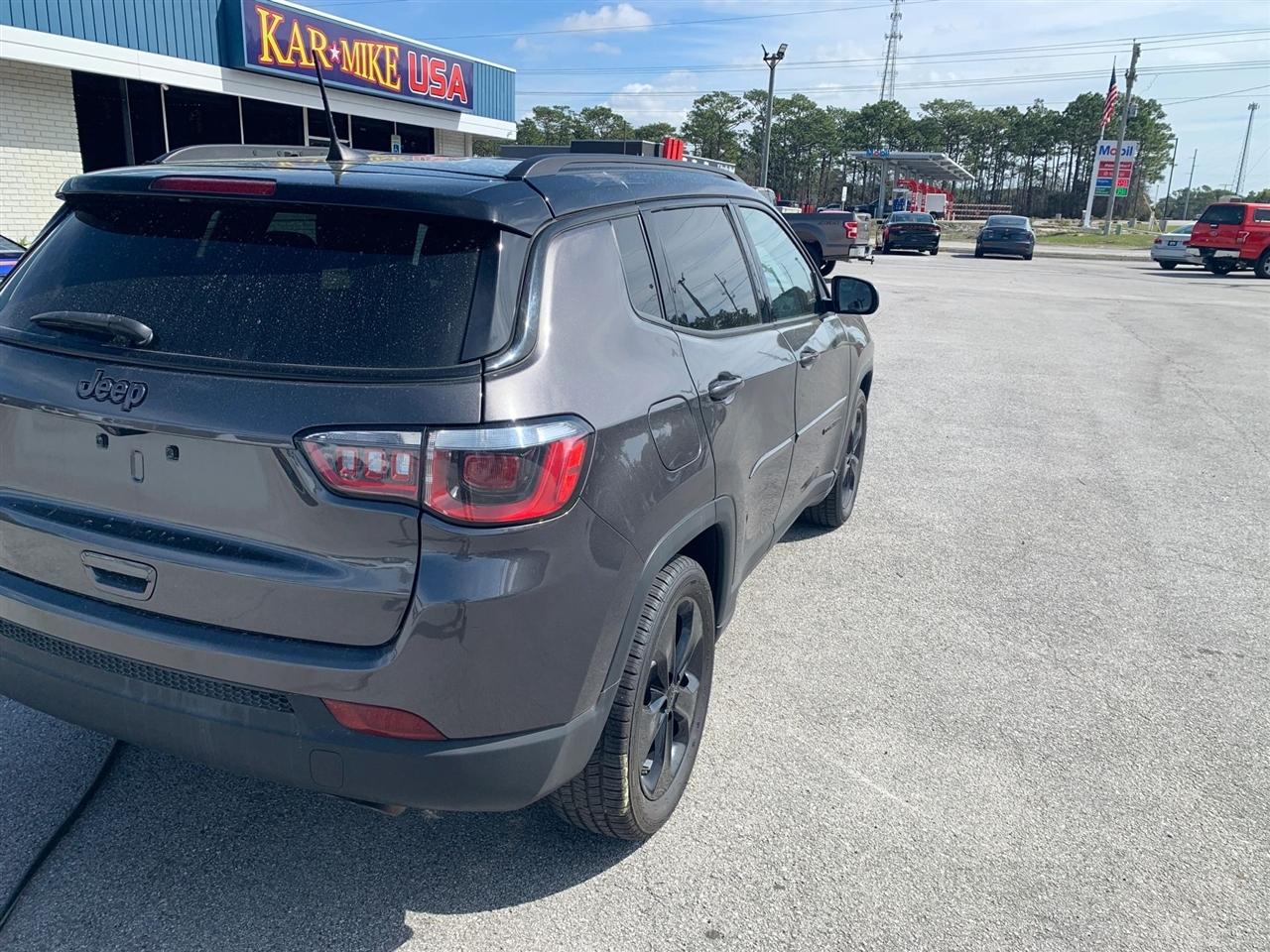 Jeep Compass Latitude FWD 2019