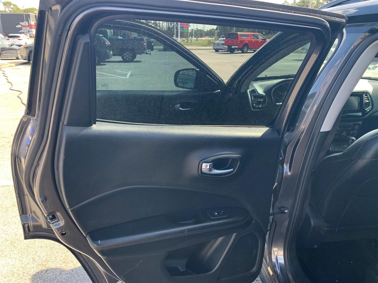 Jeep Compass Latitude FWD 2019