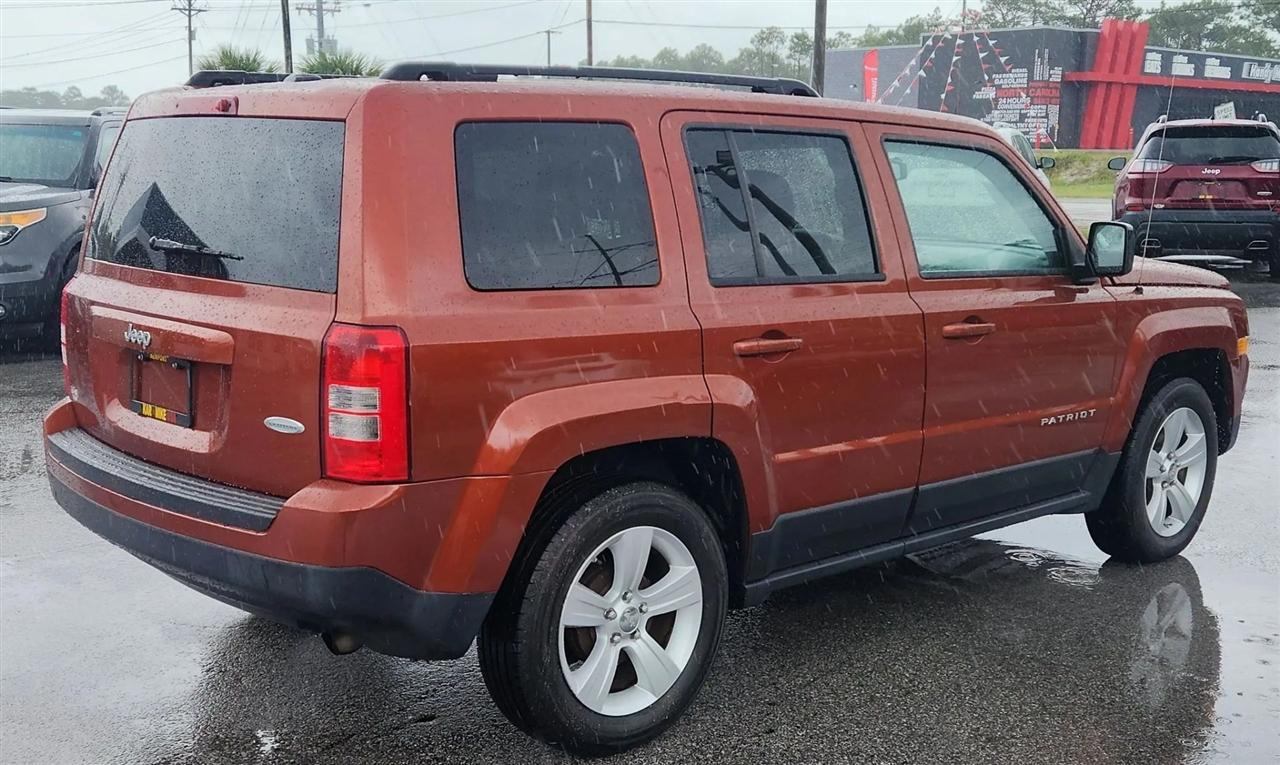 Jeep Patriot Latitude 2WD 2012