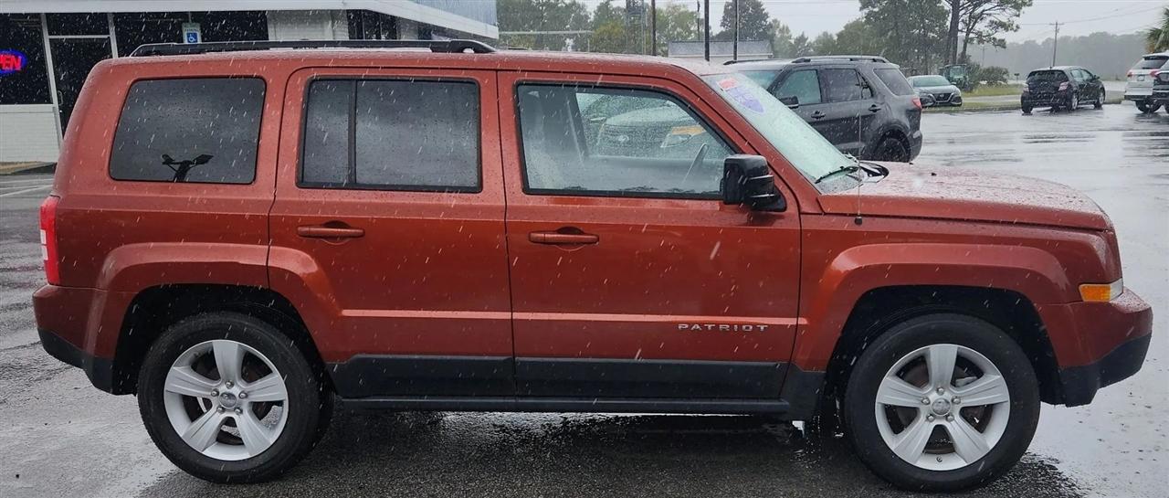 Jeep Patriot Latitude 2WD 2012