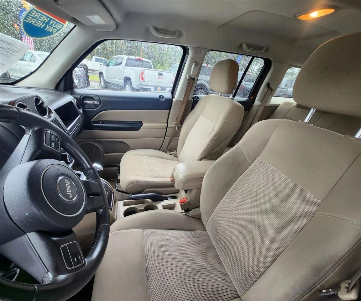 Jeep Patriot Latitude 2WD 2012