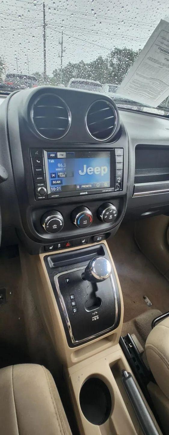 Jeep Patriot Latitude 2WD 2012
