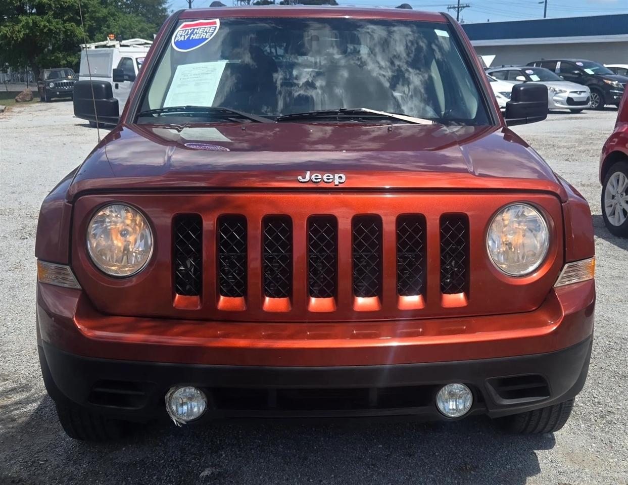 Jeep Patriot Latitude 2WD 2012