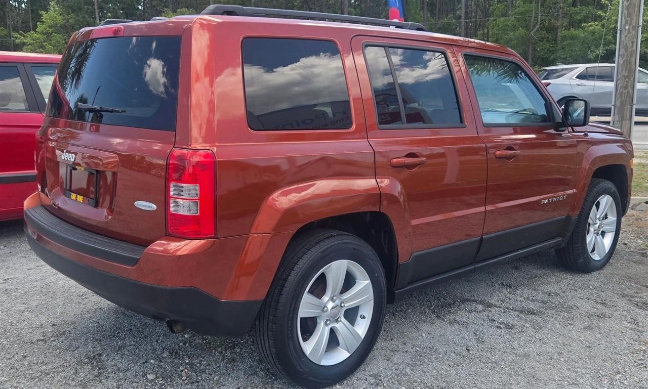 Jeep Patriot Latitude 2WD 2012