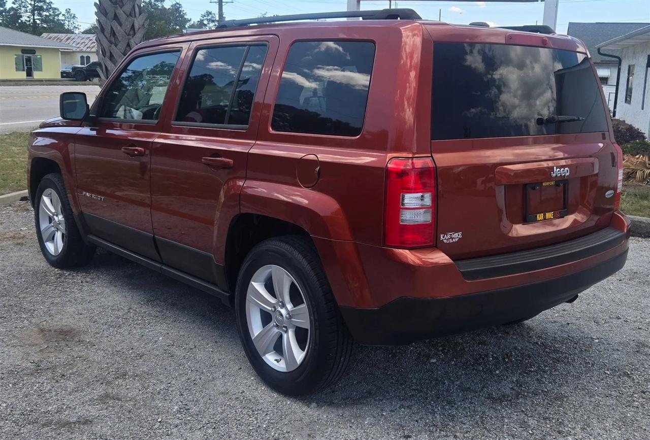 Jeep Patriot Latitude 2WD 2012