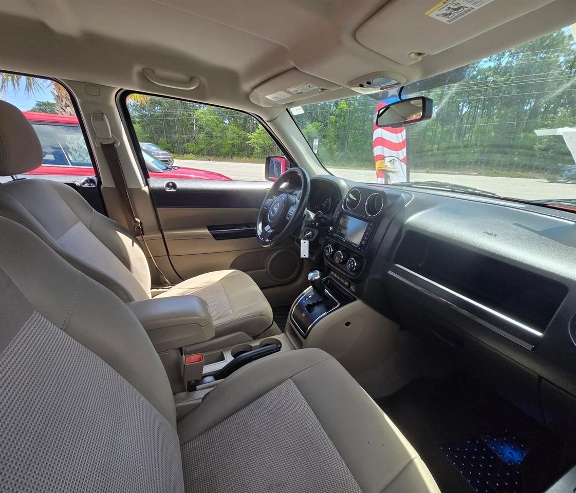 Jeep Patriot Latitude 2WD 2012