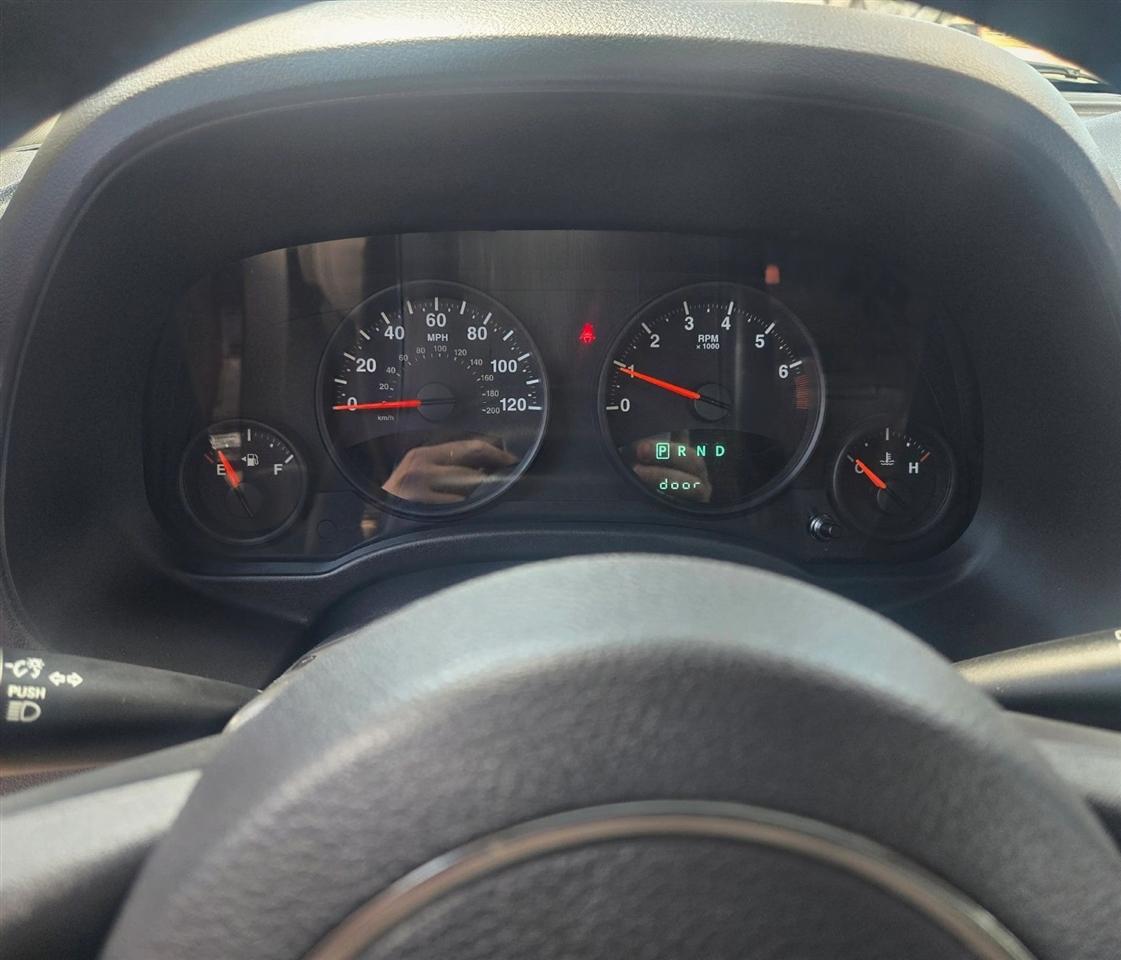 Jeep Patriot Latitude 2WD 2012