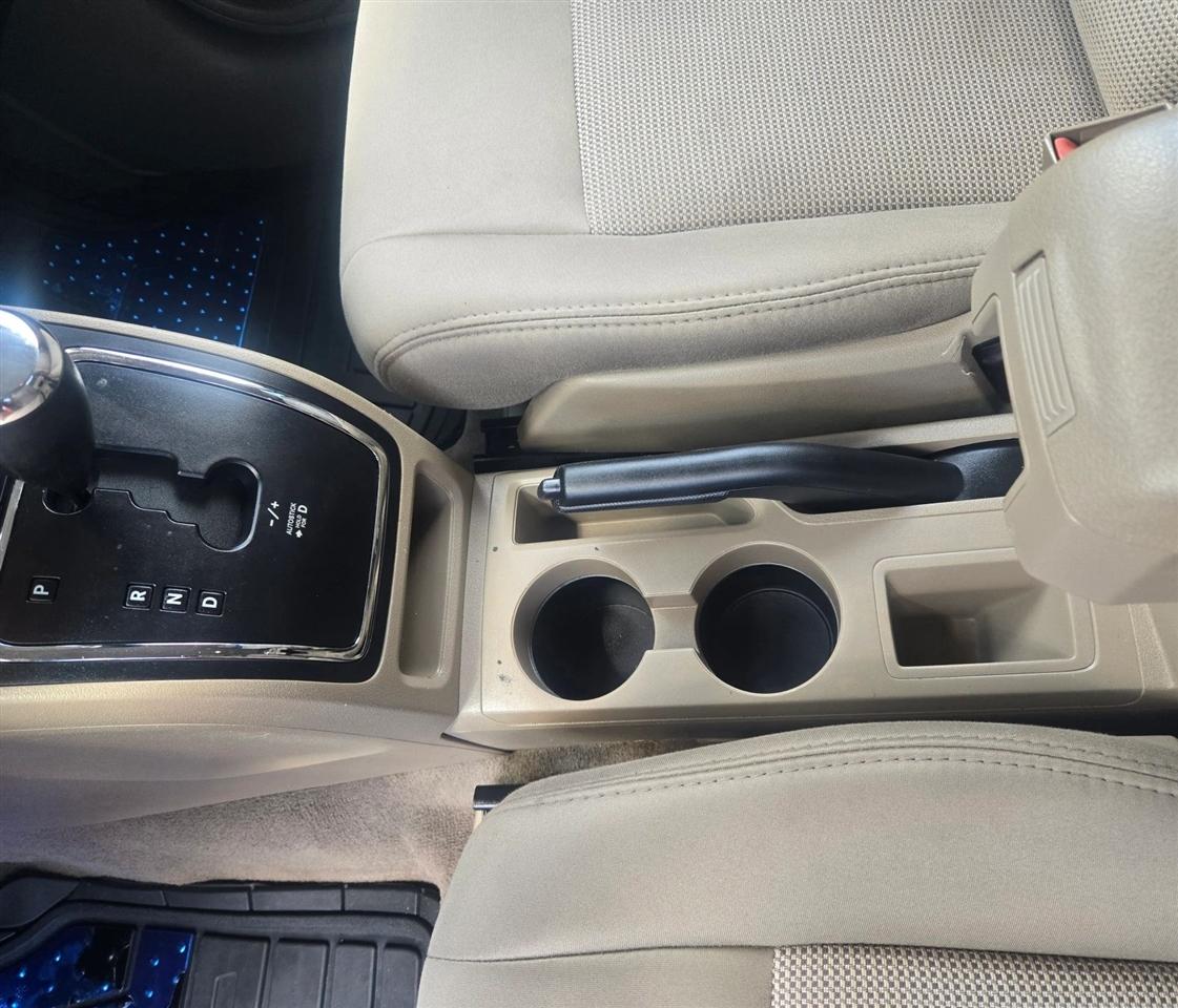 Jeep Patriot Latitude 2WD 2012