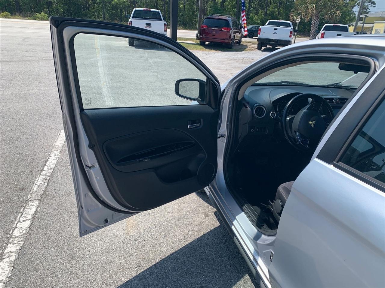 Mitsubishi Mirage SE 5M 2017