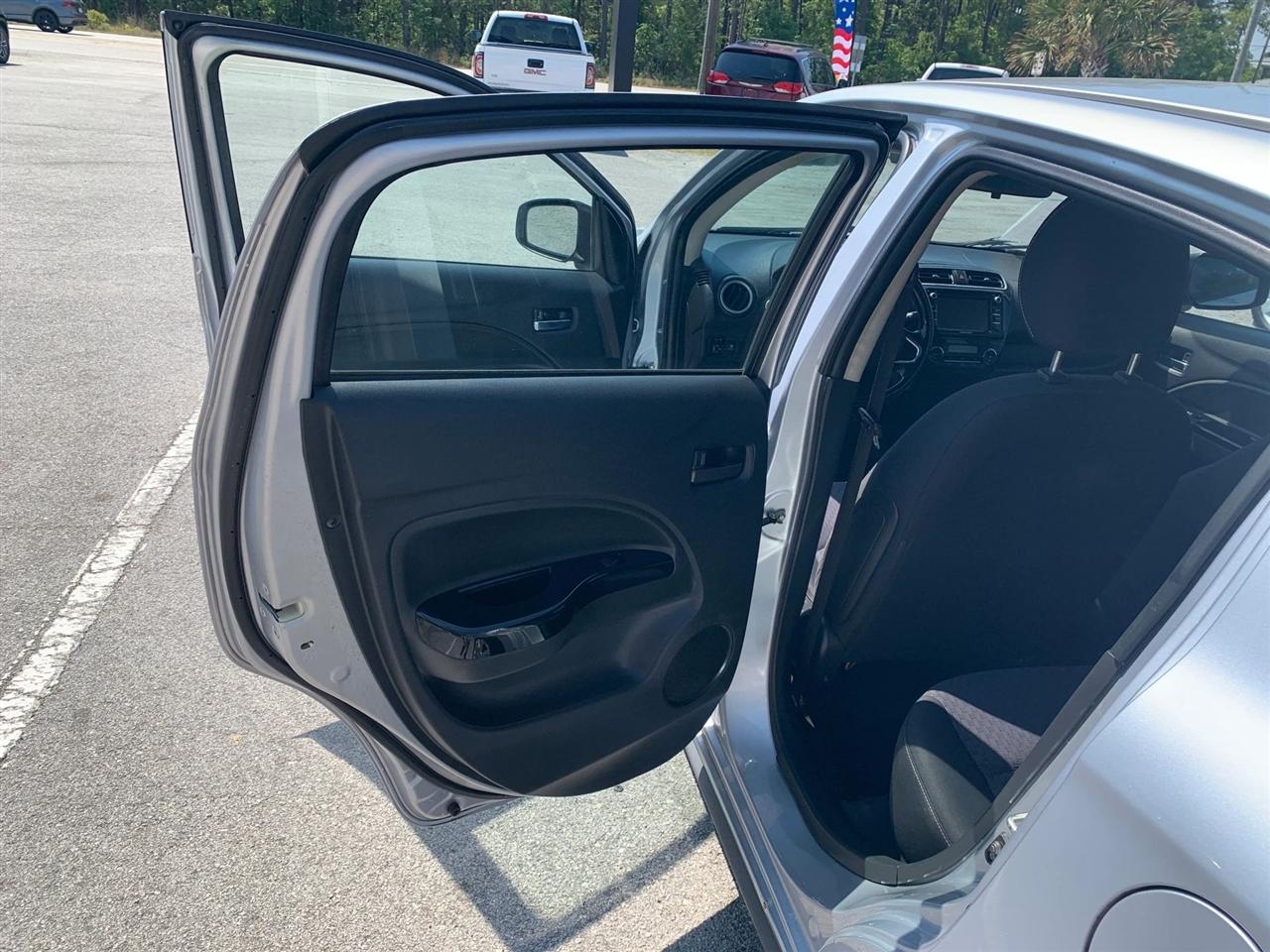 Mitsubishi Mirage SE 5M 2017