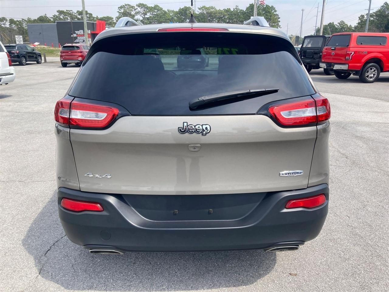 Jeep Cherokee Latitude 4WD 2017