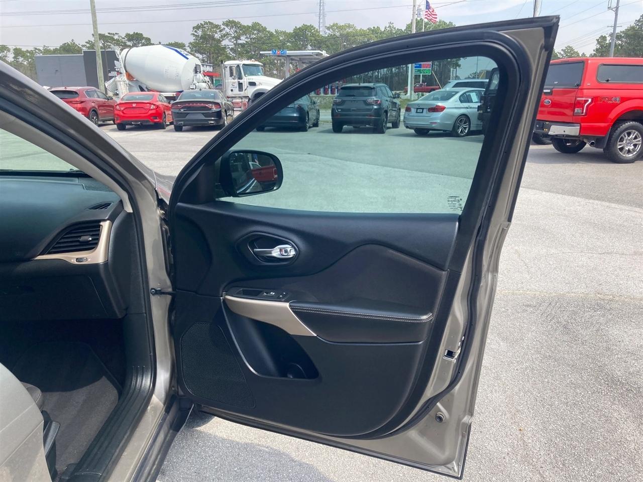 Jeep Cherokee Latitude 4WD 2017