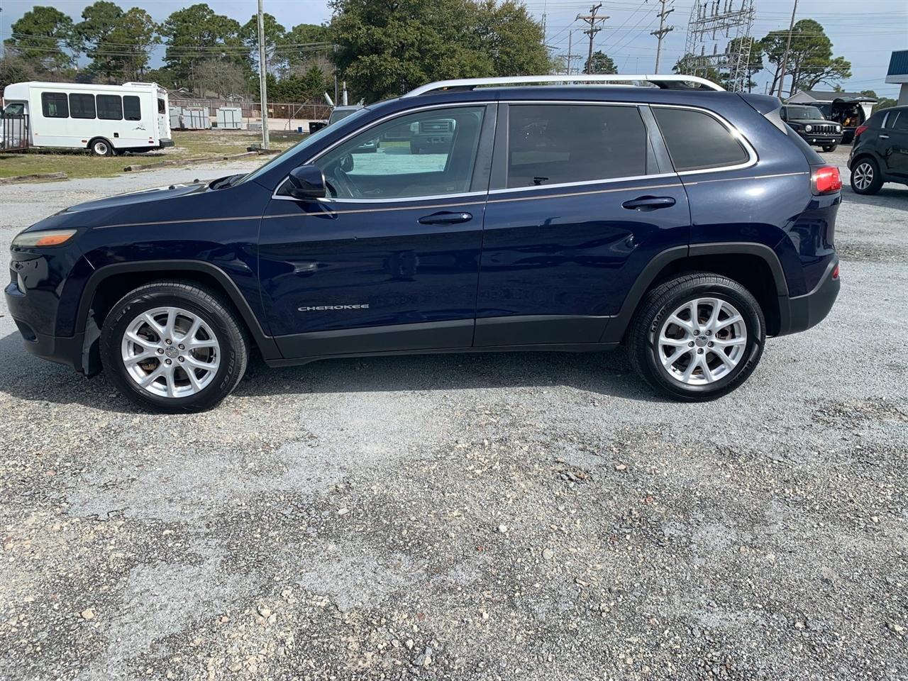 Jeep Cherokee Latitude FWD 2015