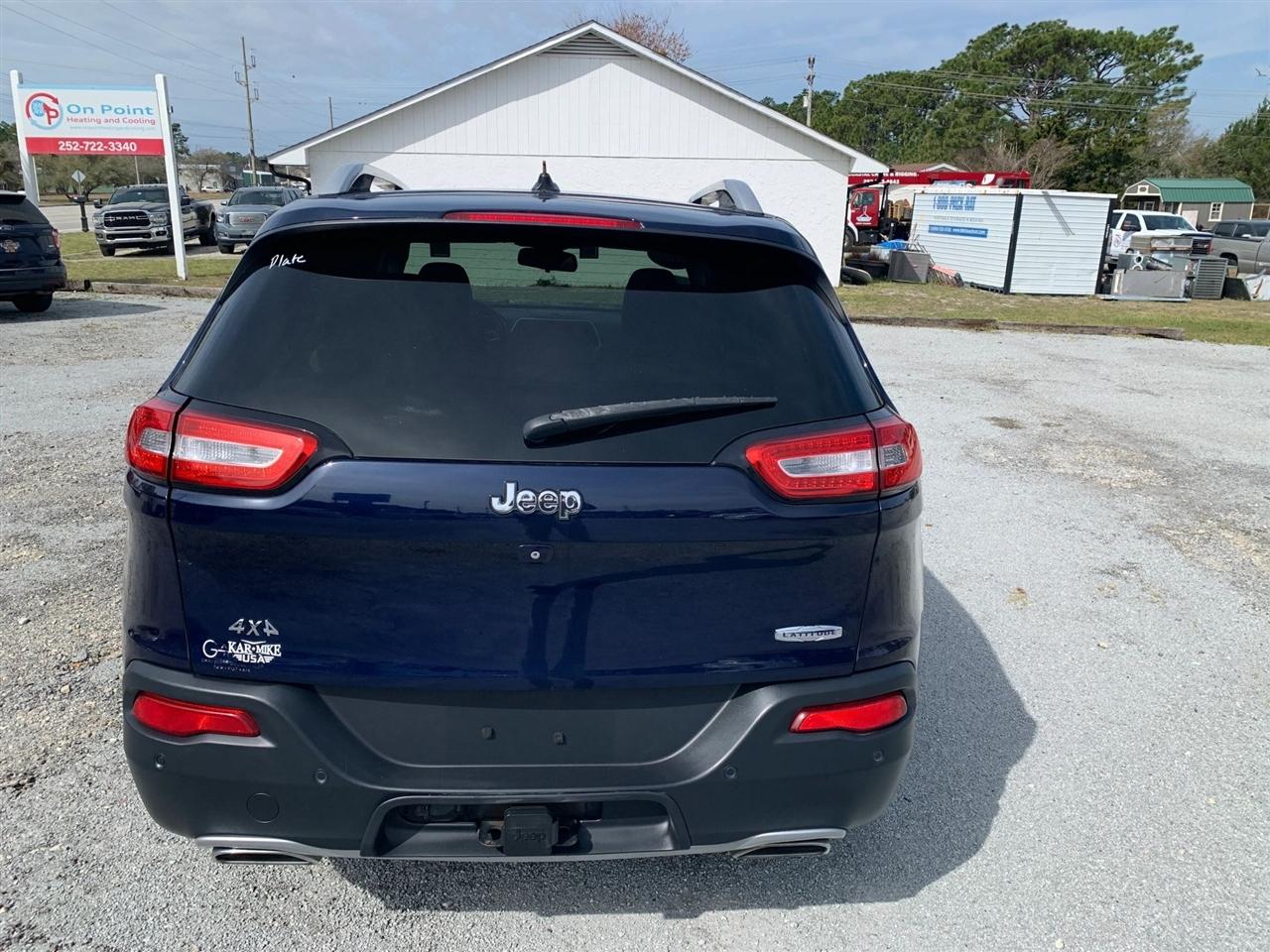 Jeep Cherokee Latitude FWD 2015