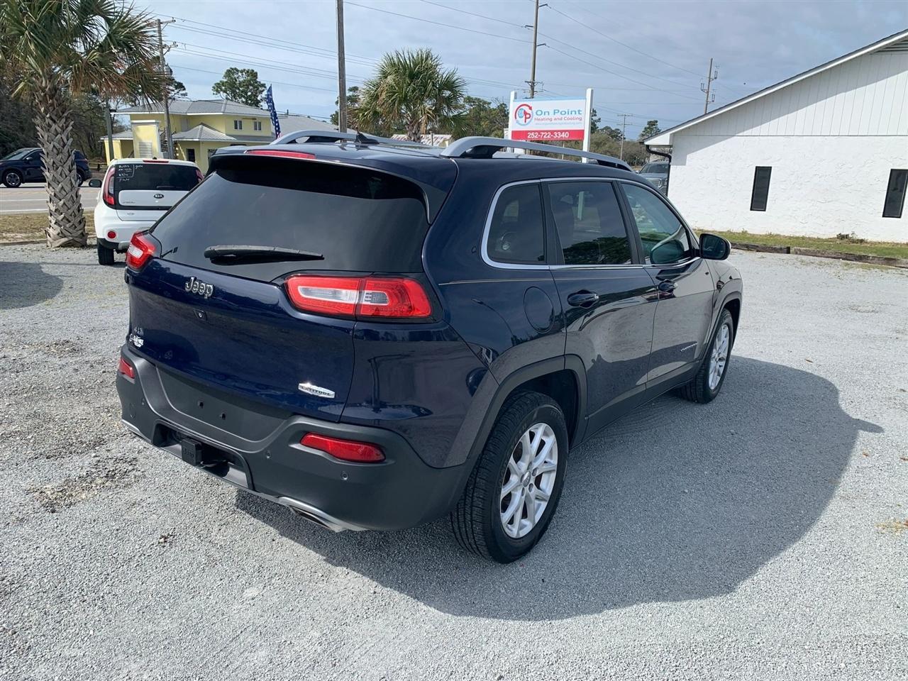 Jeep Cherokee Latitude FWD 2015