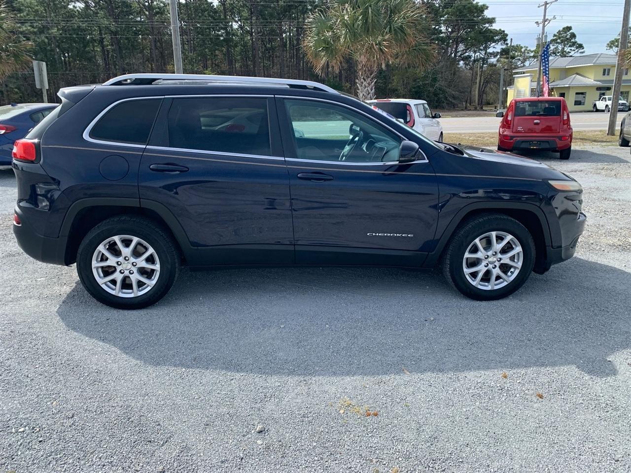 Jeep Cherokee Latitude FWD 2015