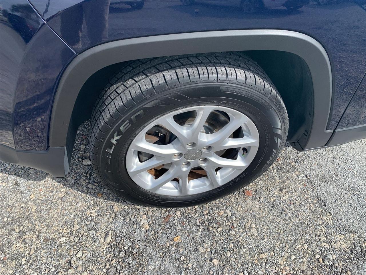 Jeep Cherokee Latitude FWD 2015