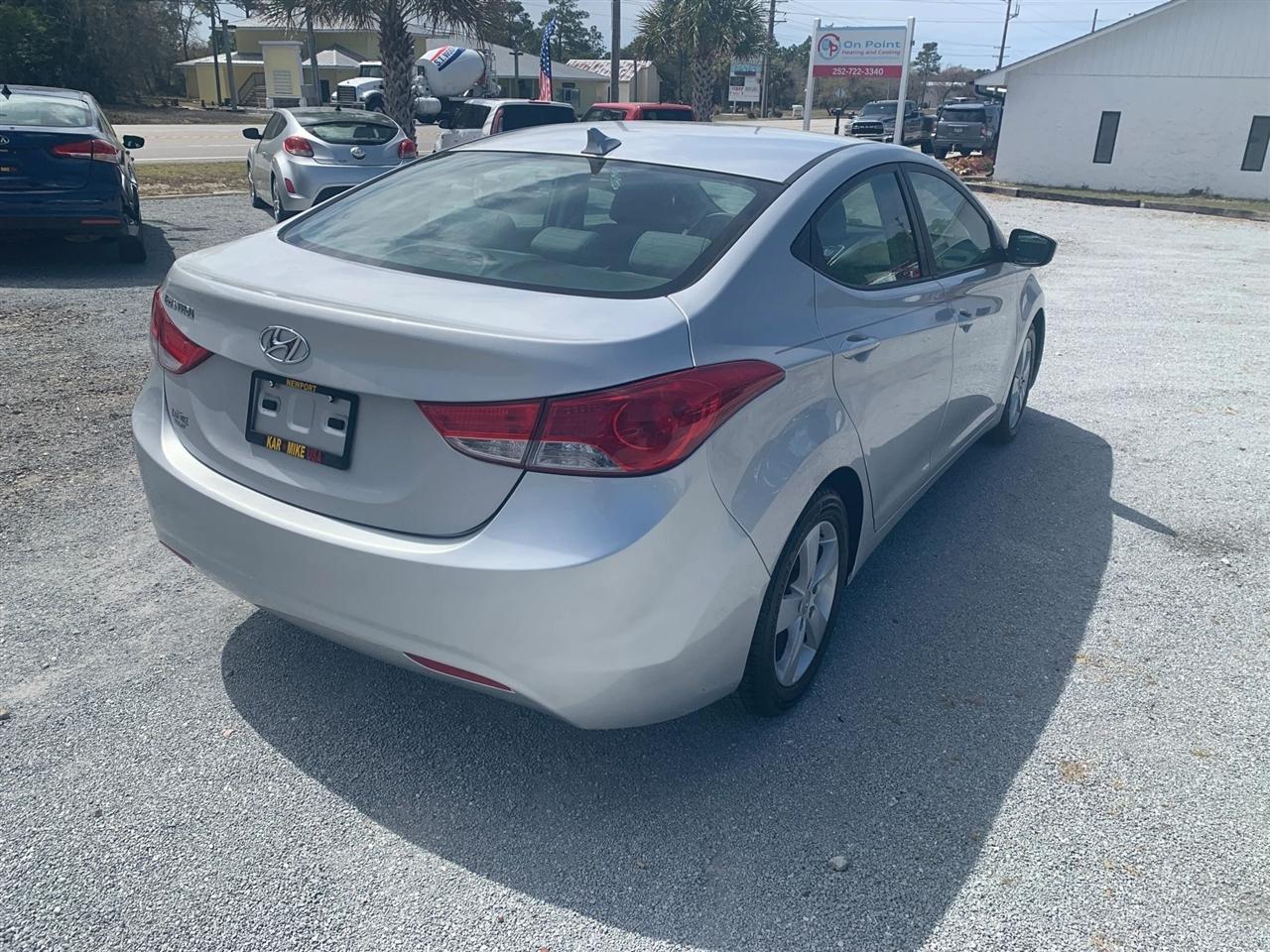 Hyundai Elantra GLS A/T 2013