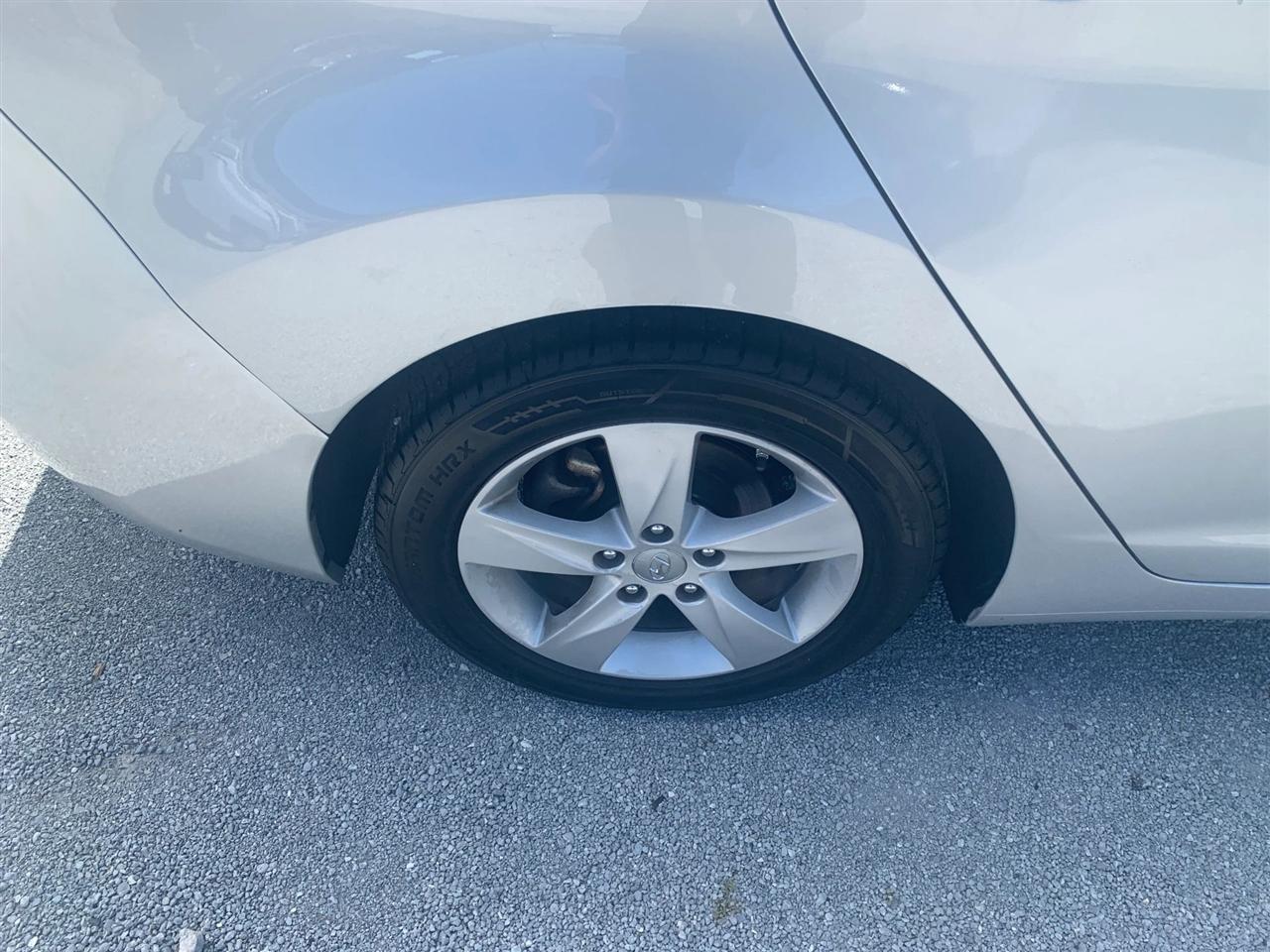 Hyundai Elantra GLS A/T 2013