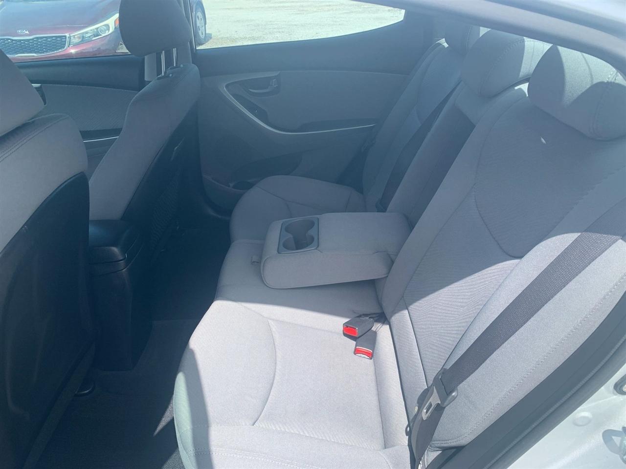 Hyundai Elantra GLS A/T 2013