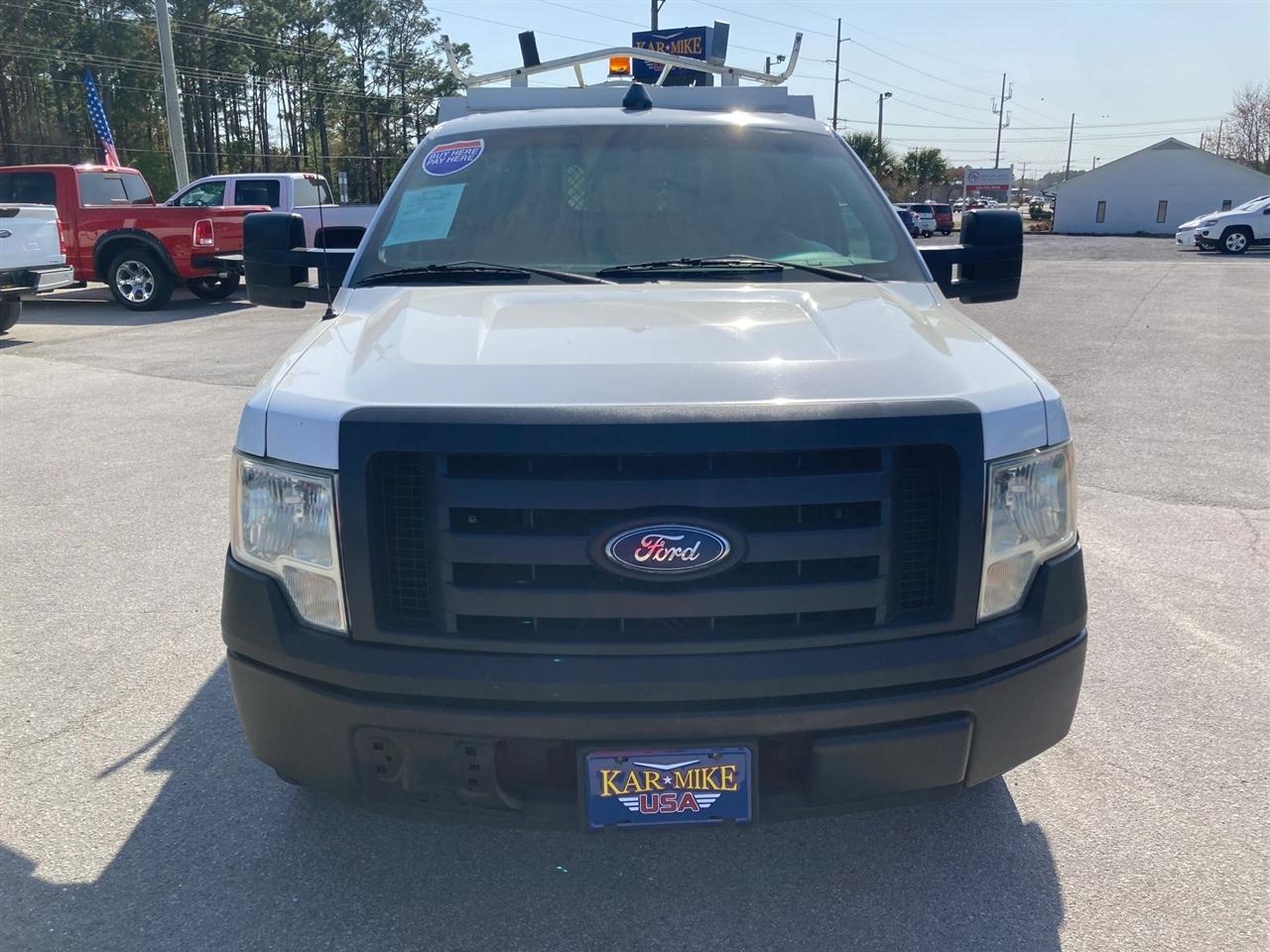 Ford F-150 XL 8-ft. Bed 2WD 2010