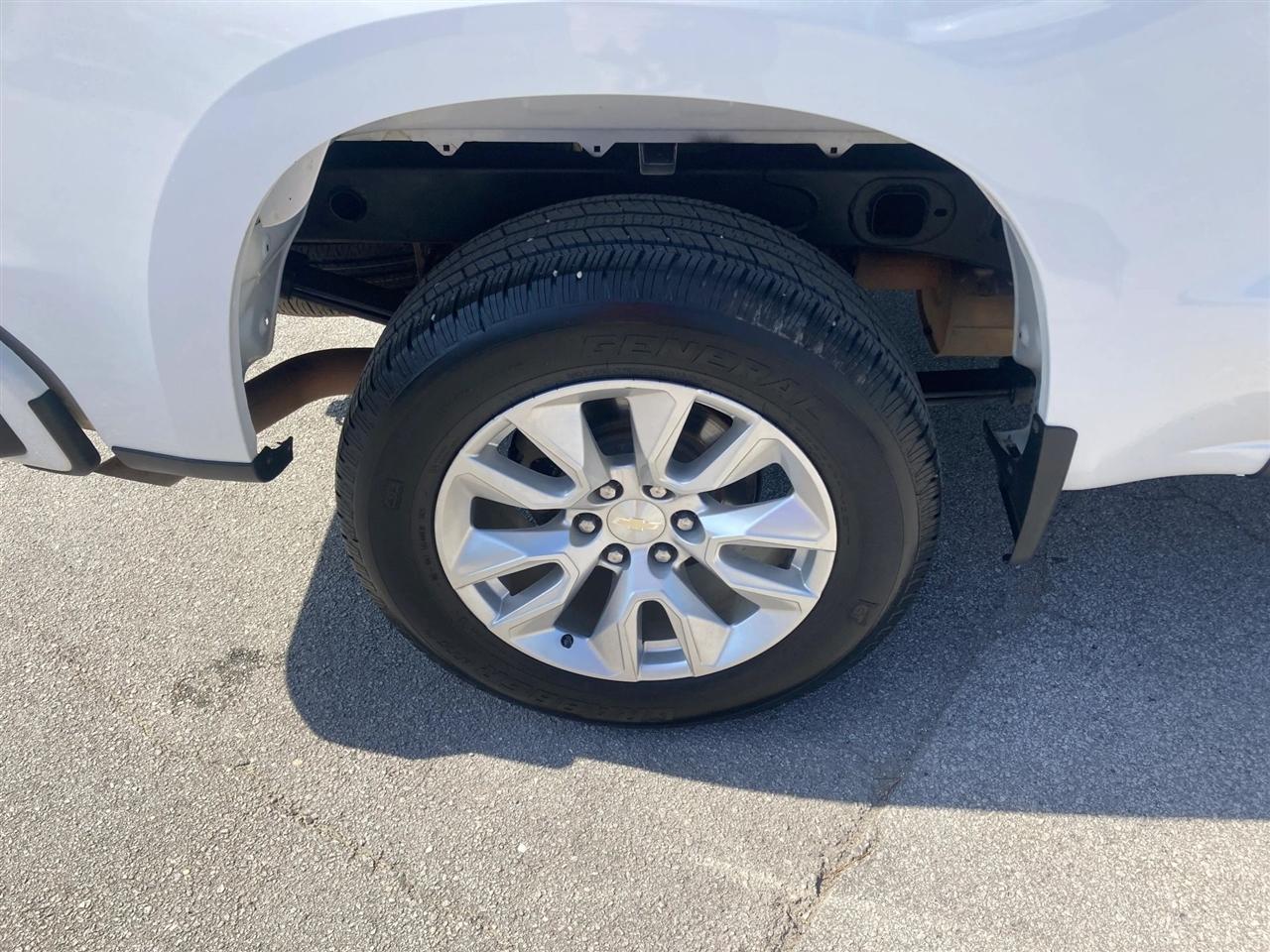 Chevrolet Silverado 1500 Limited Custom Crew Cab Long Box 4WD 2022