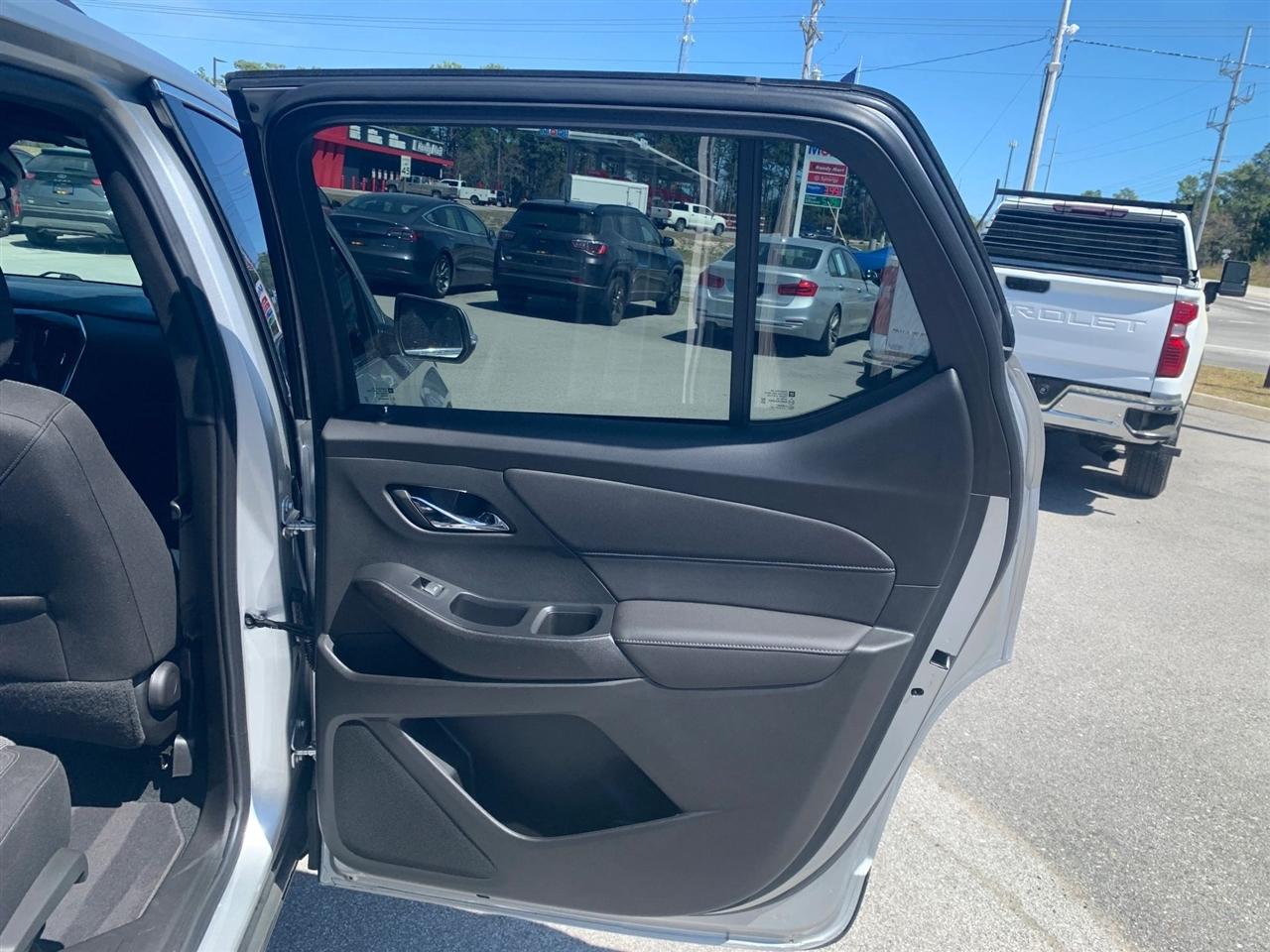 Chevrolet Traverse LT Cloth FWD 2022