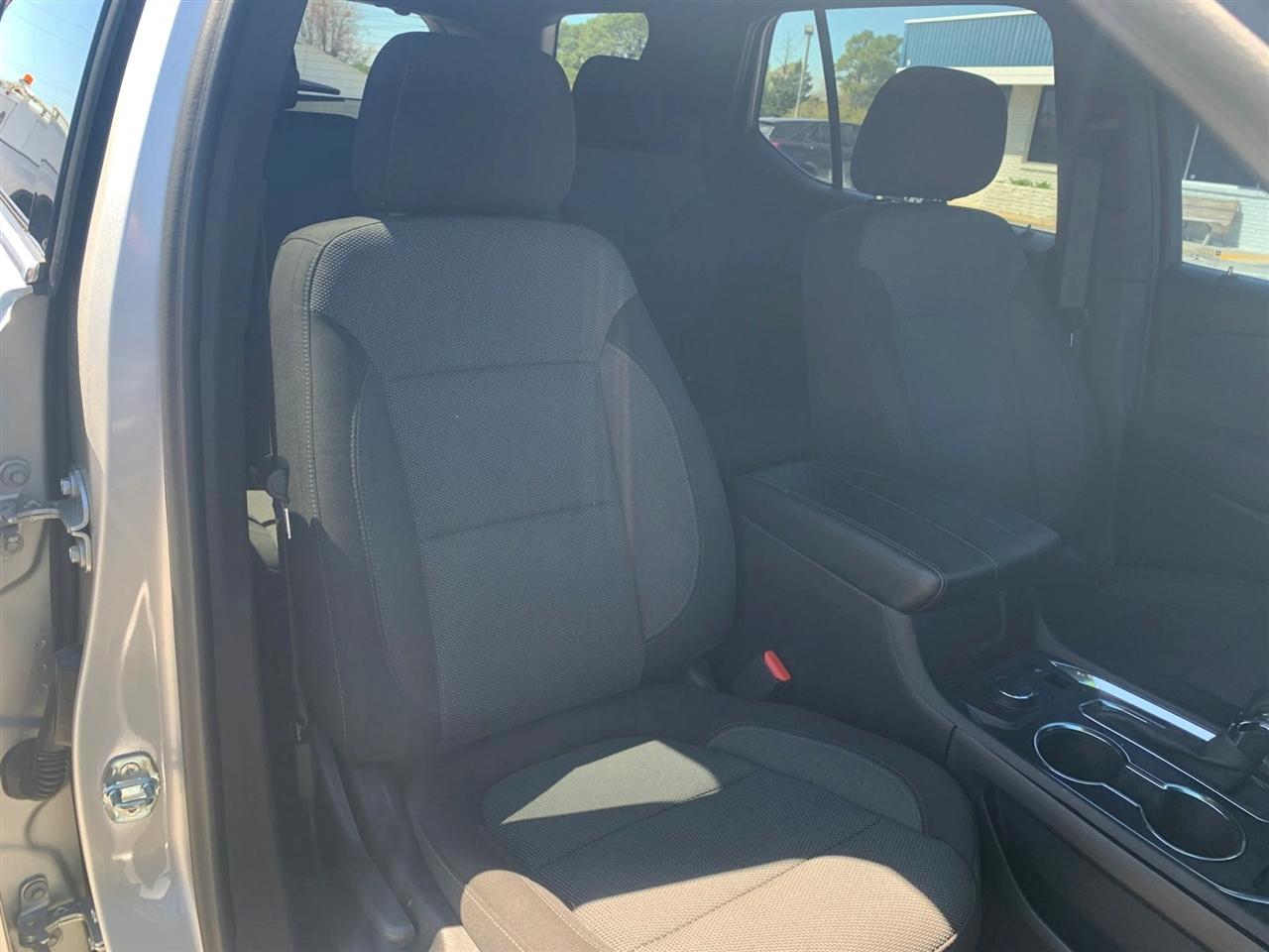 Chevrolet Traverse LT Cloth FWD 2022