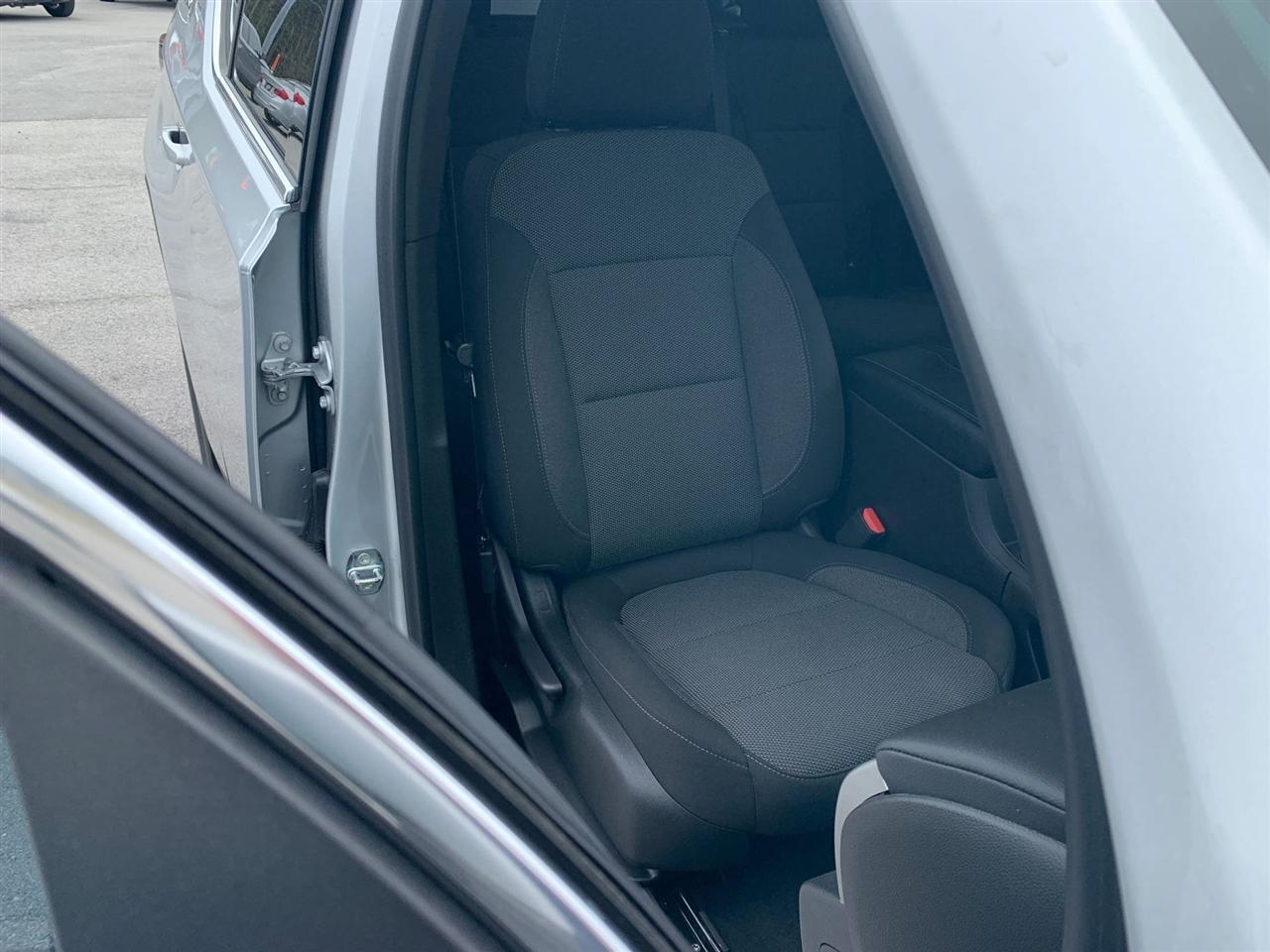 Chevrolet Traverse LT Cloth FWD 2022