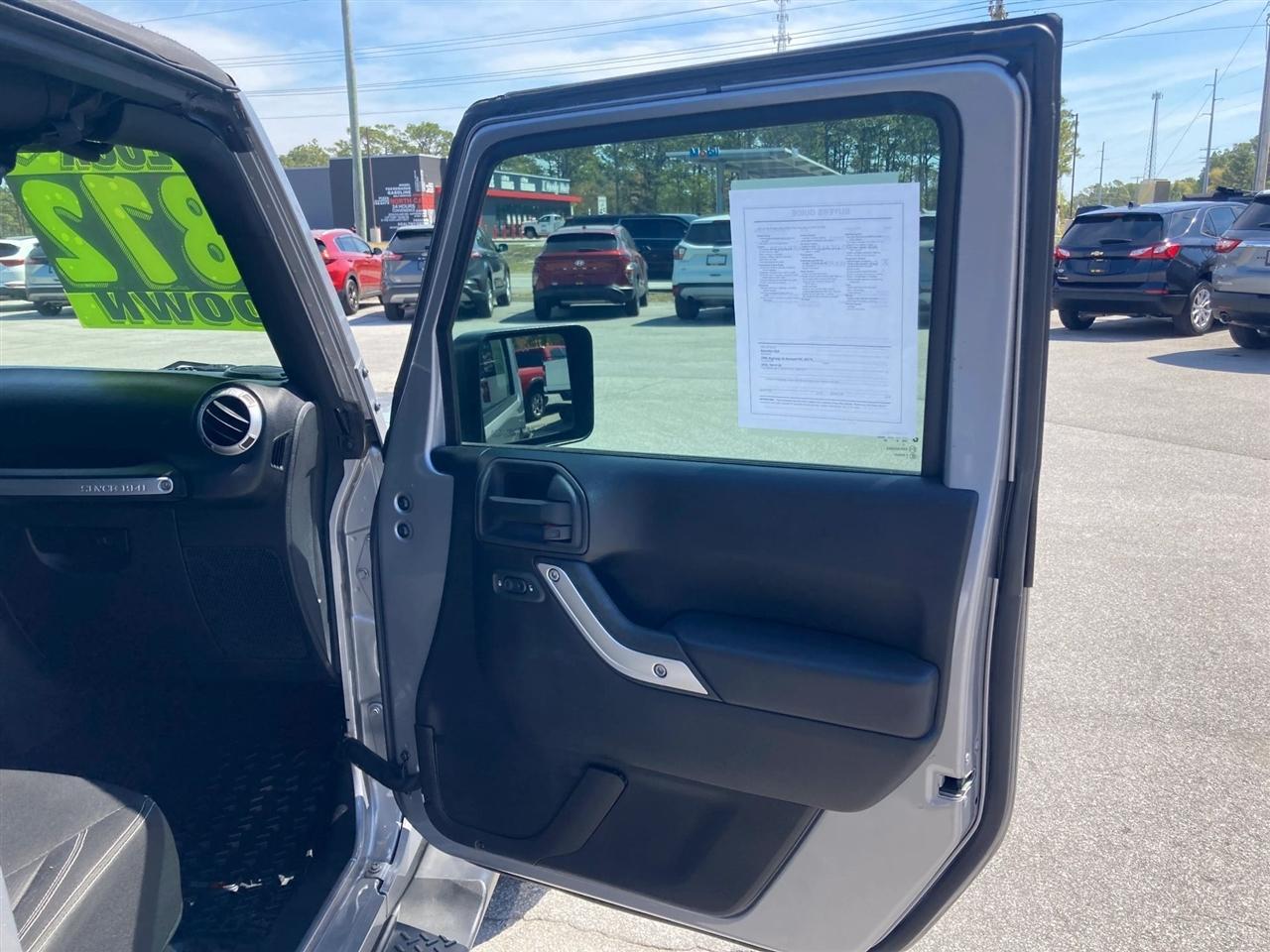 Jeep Wrangler Unlimited Sahara 4WD 2016