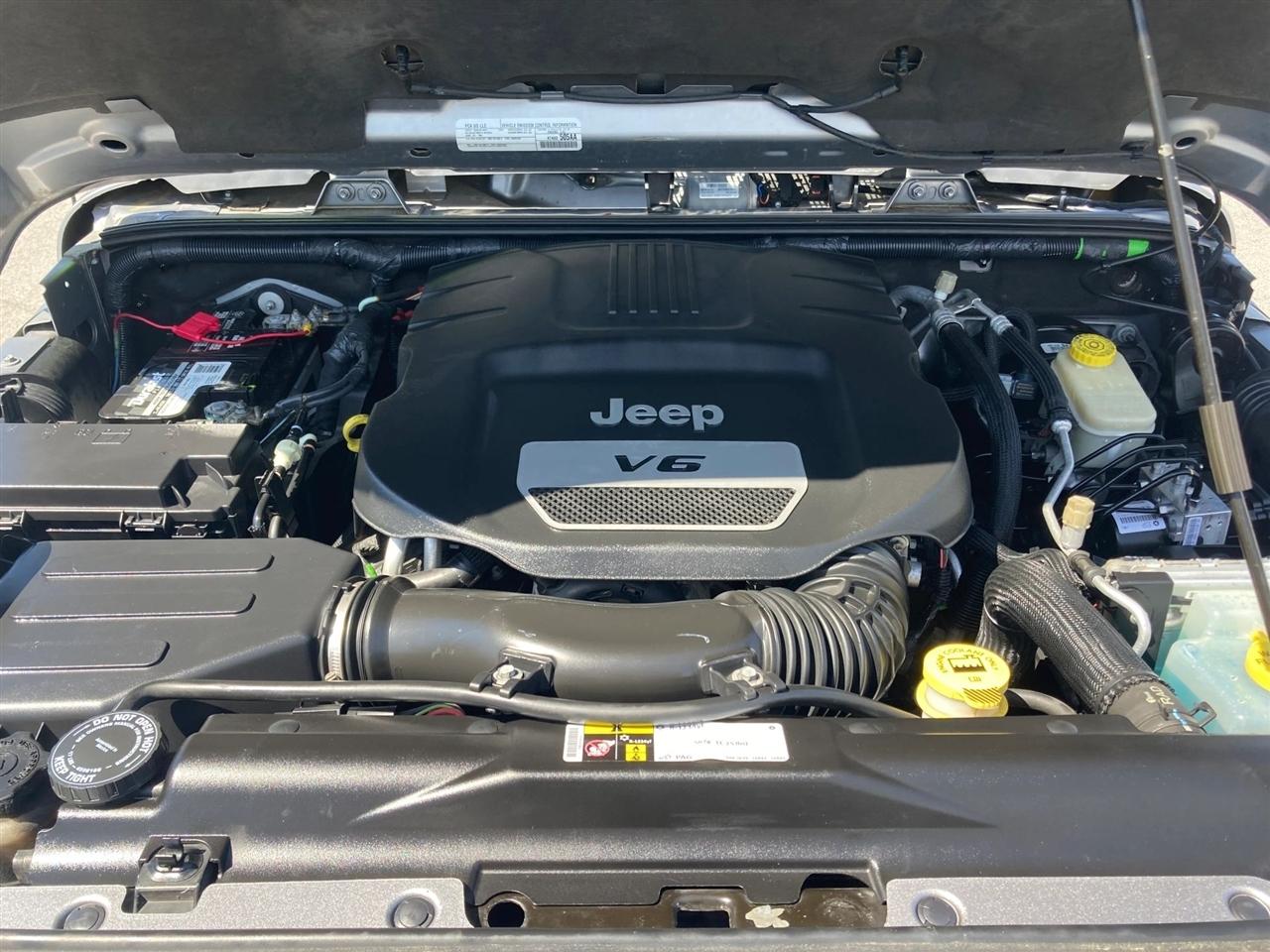 Jeep Wrangler Unlimited Sahara 4WD 2016