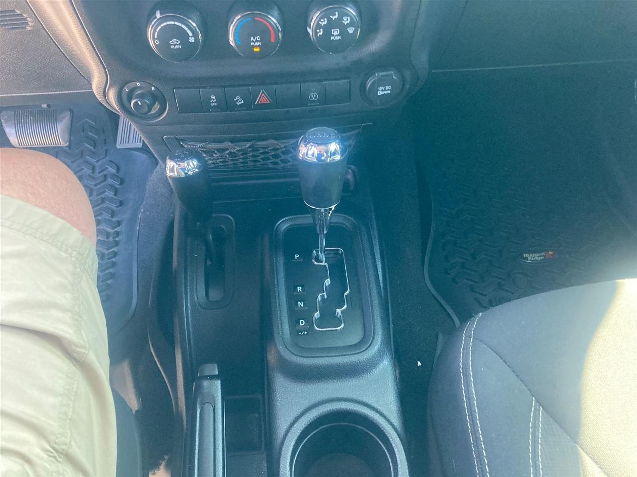 Jeep Wrangler Unlimited Sahara 4WD 2016