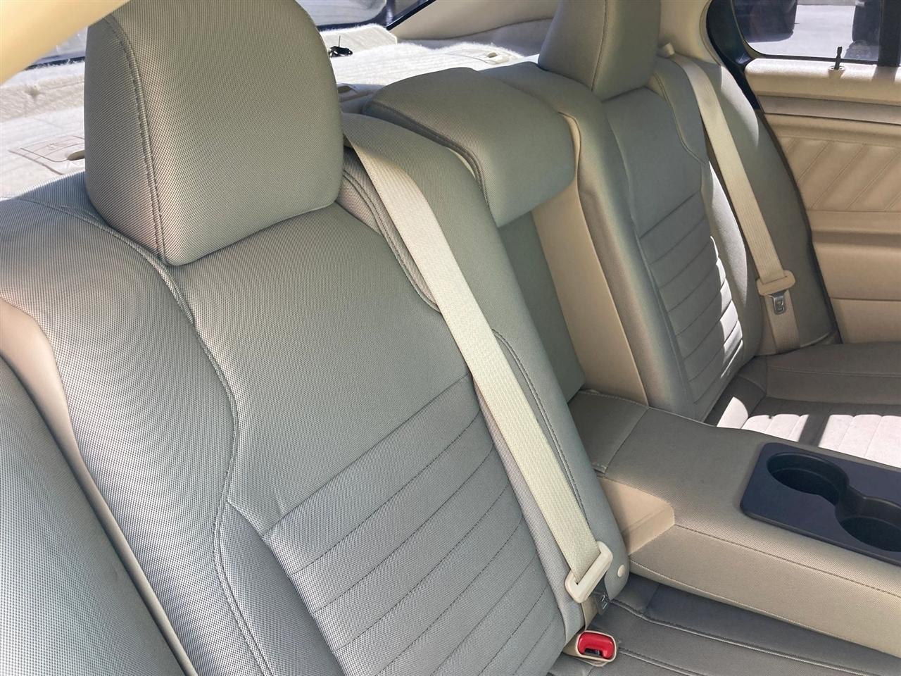 Ford Taurus SE FWD 2013