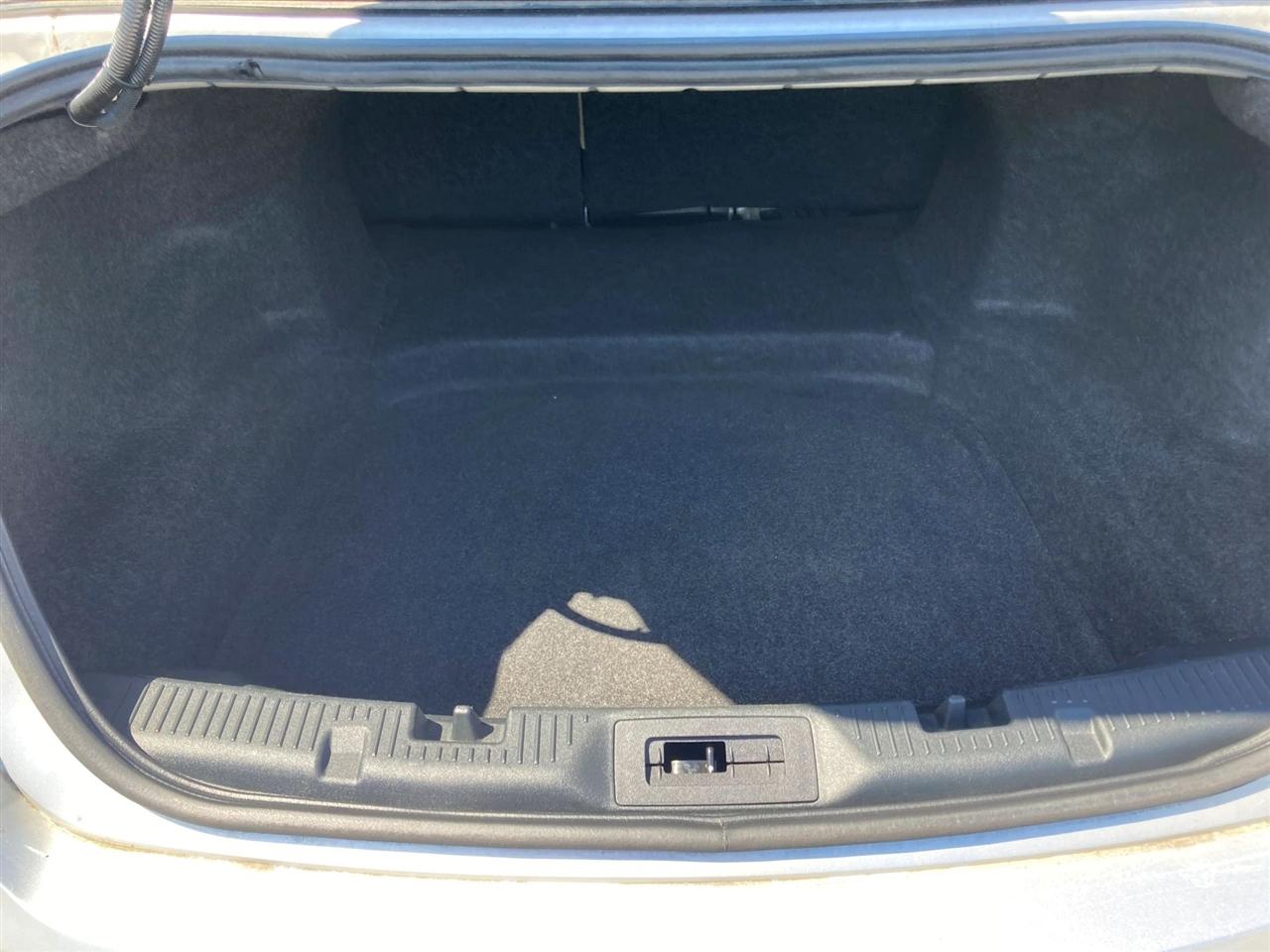 Ford Taurus SE FWD 2013