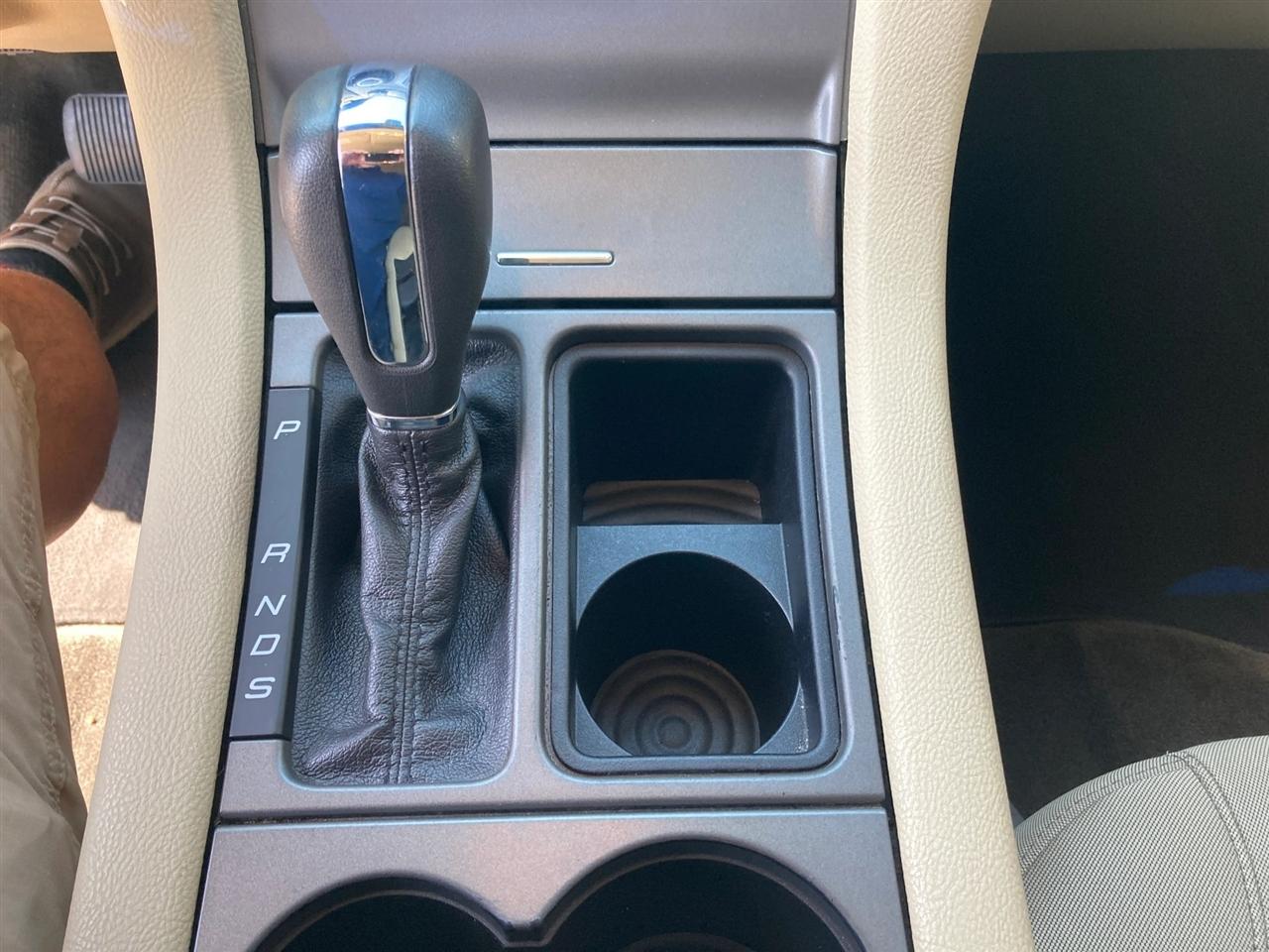 Ford Taurus SE FWD 2013