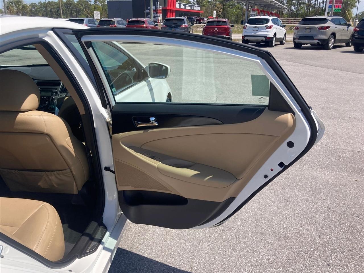 Hyundai Sonata Limited Auto 2012